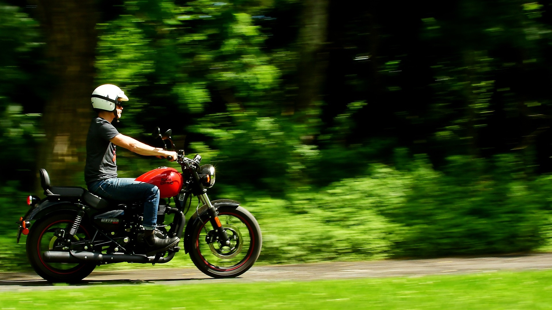 1920x1080 Test Drive: Royal Enfield Meteor 350 Motorcycle. Men's Journal, Desktop