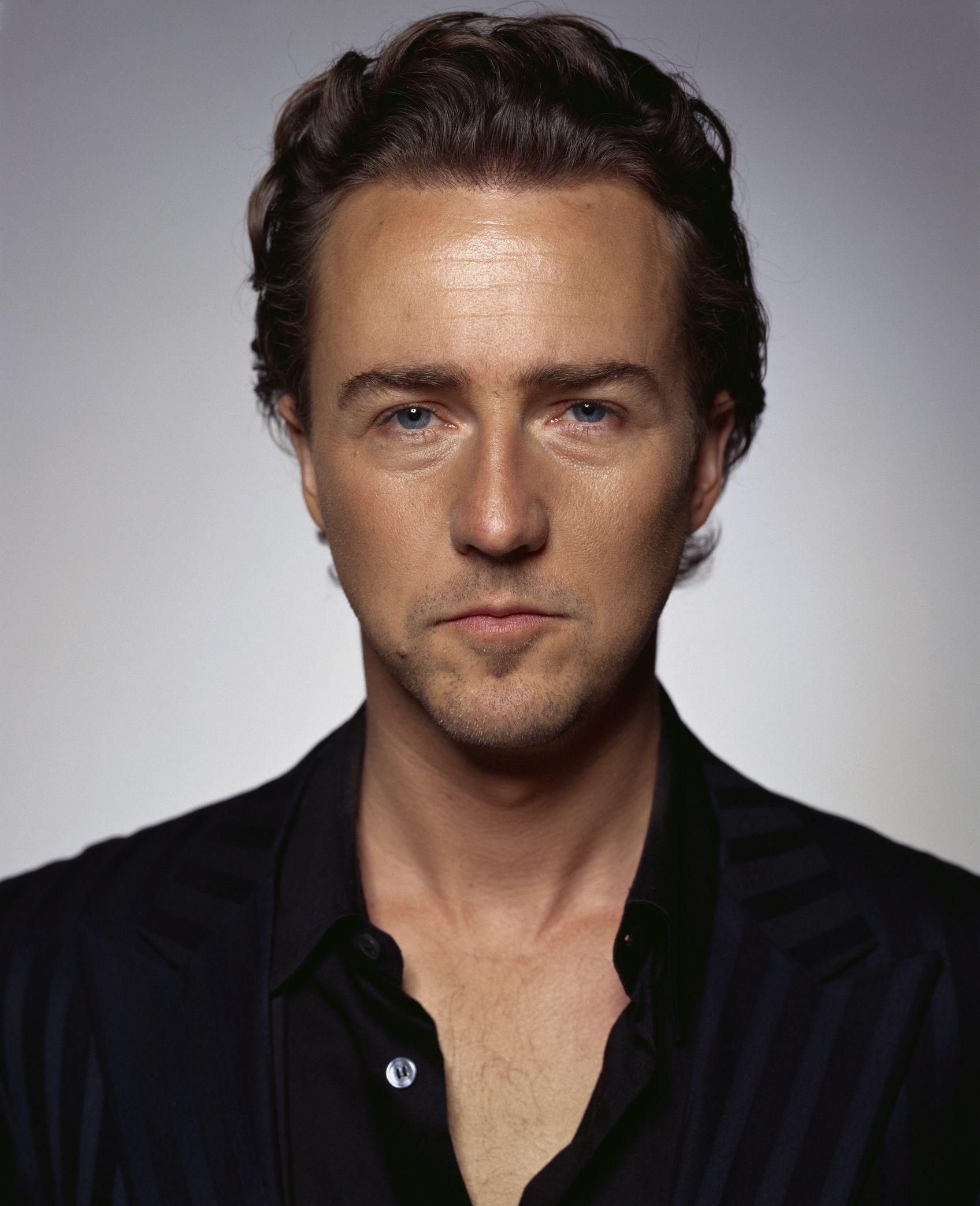 1700x2090 Edward Norton Picture Wallpaper Inn, Phone