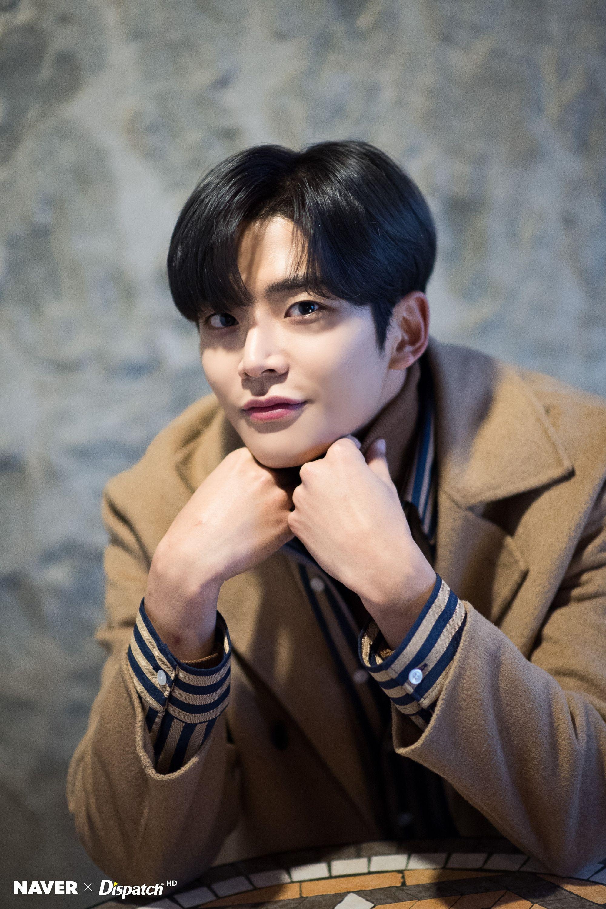 2000x3000 SF9 Rowoon & Chani Naver x Dispatch photohoot, Phone