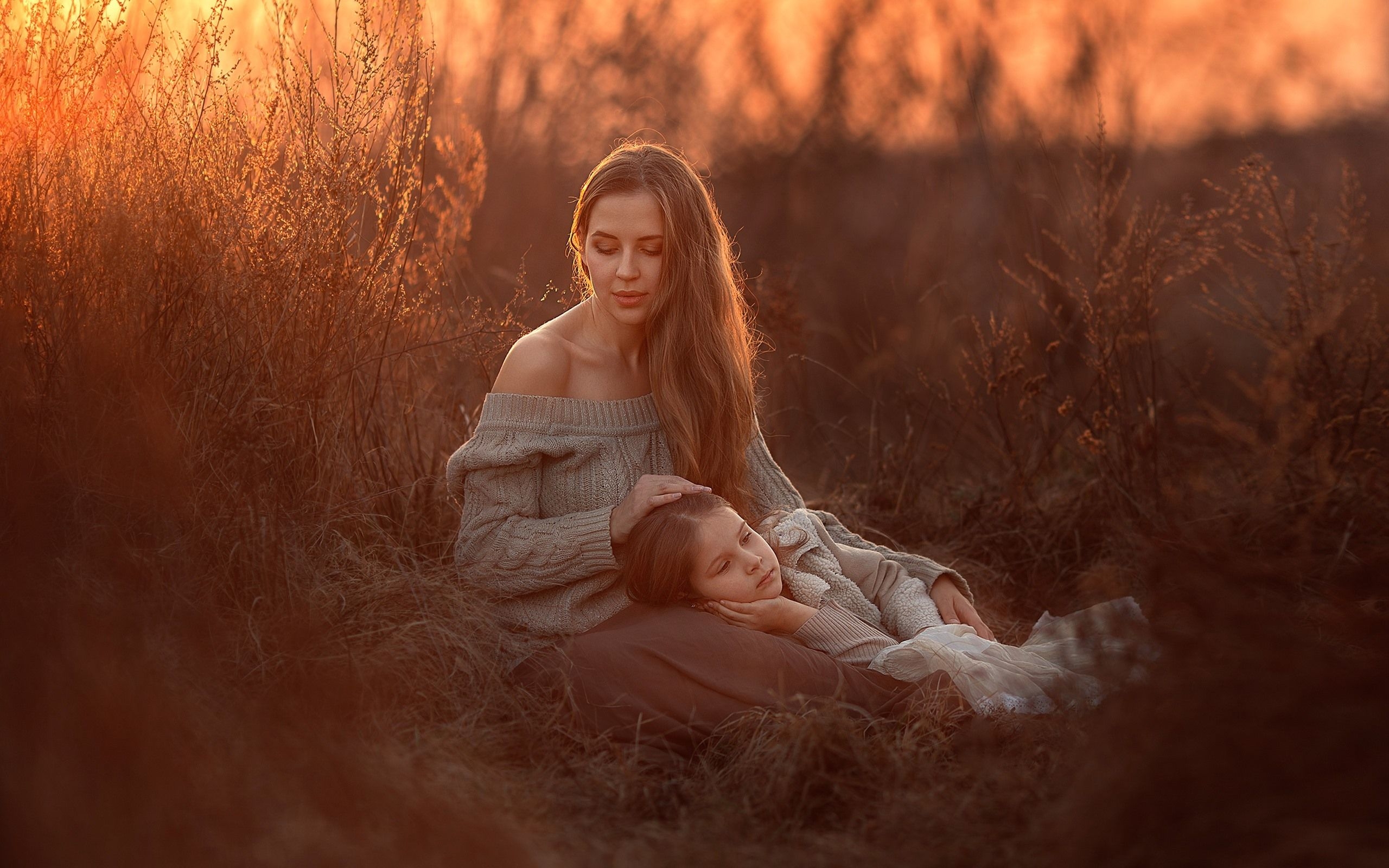 2560x1600 Wallpaper Mother and daughter, grass, sunset  HD Picture, Desktop