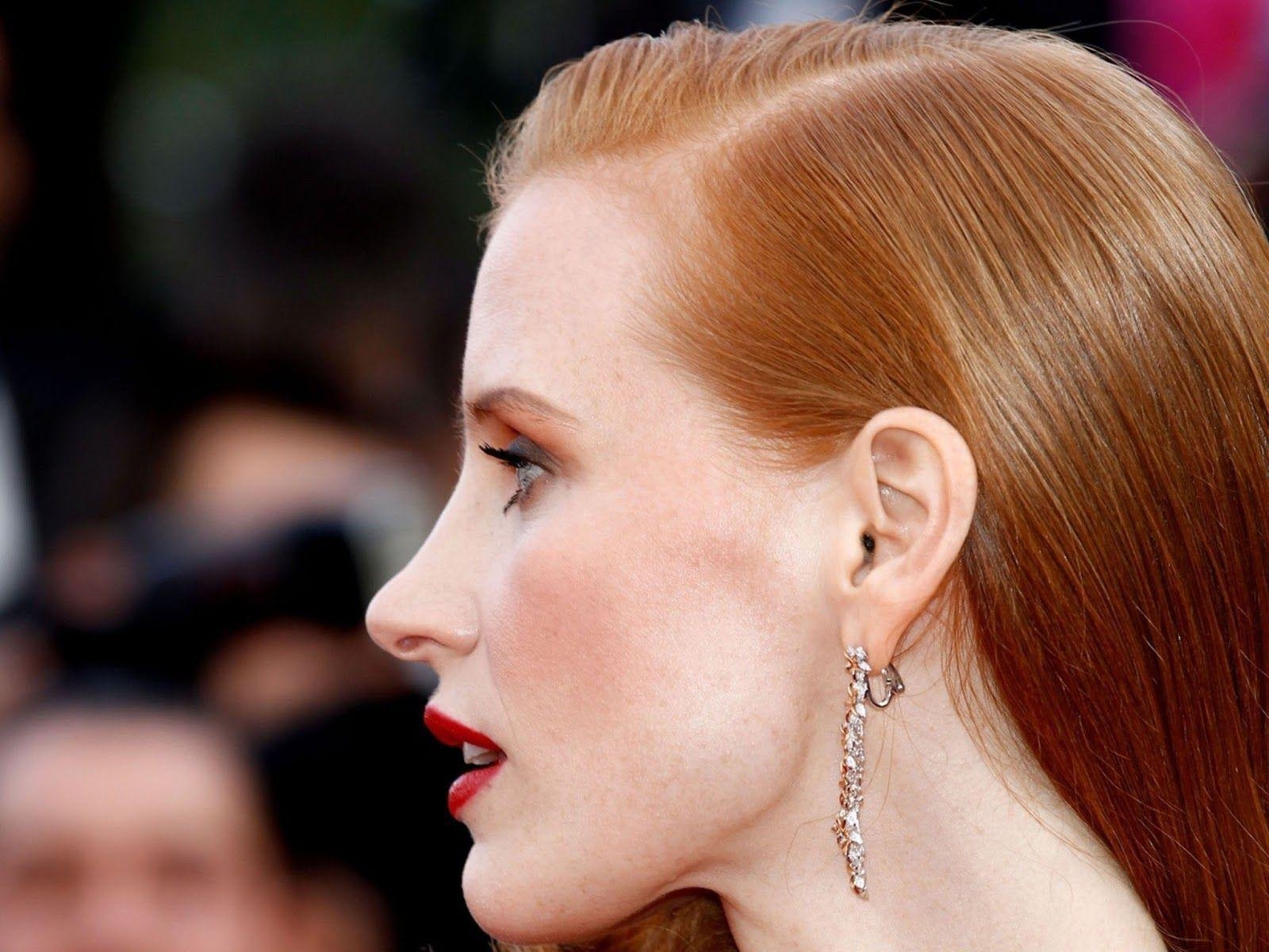 1600x1200 The Mirror: Jessica Chastain Wallpaper Gallery, Desktop