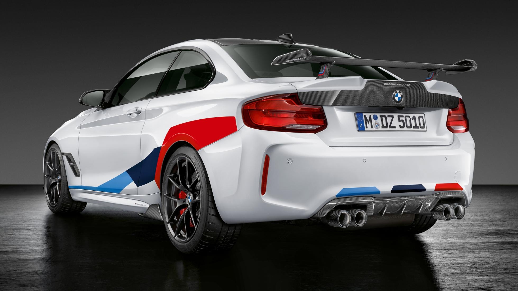 1960x1110 BMW M2 Competition Car Back View Photo Wallpaper, Desktop