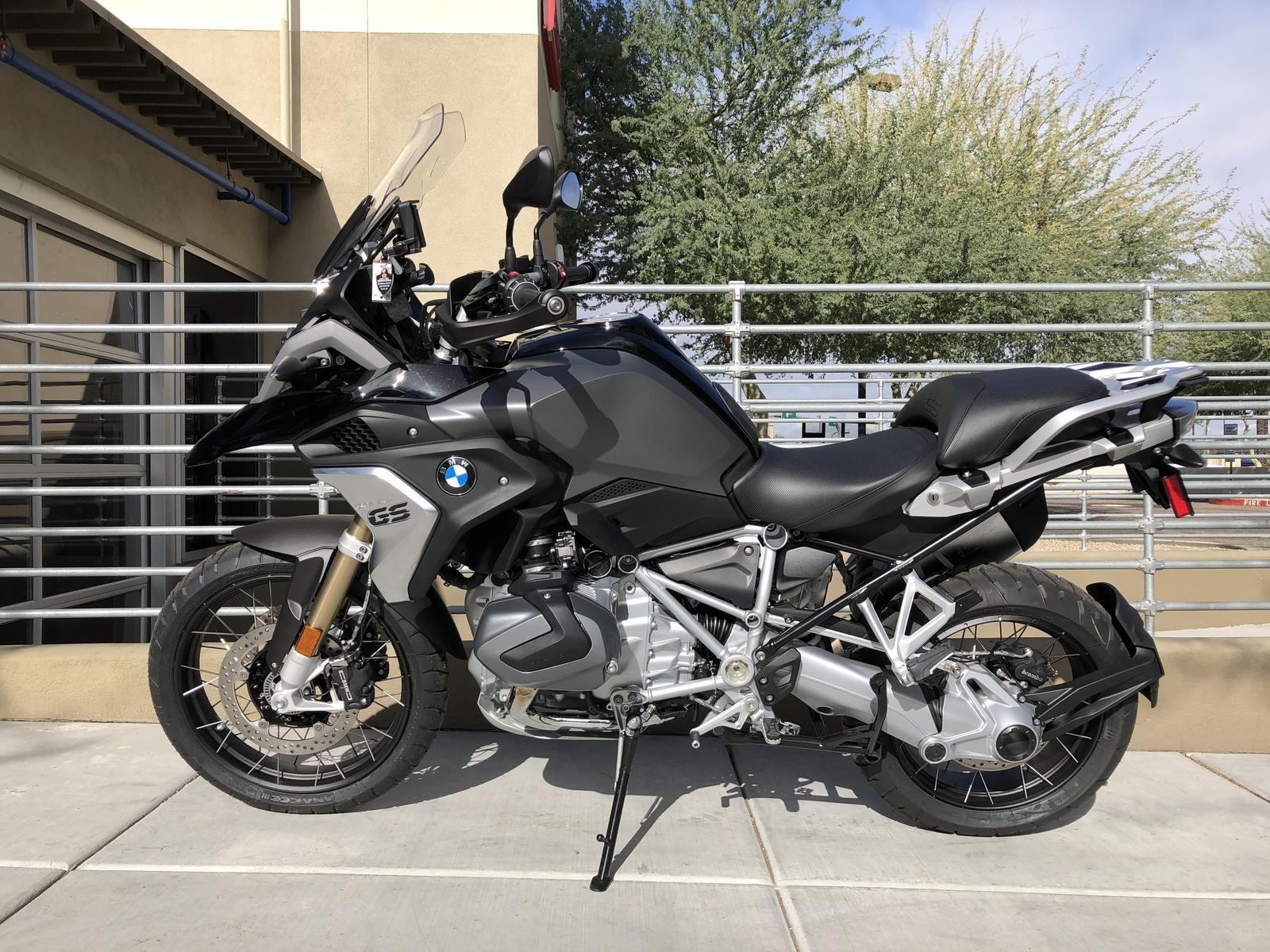 1600x1200 BMW R1250GS in Peoria, AZ. GO AZ Motorcycles, Desktop