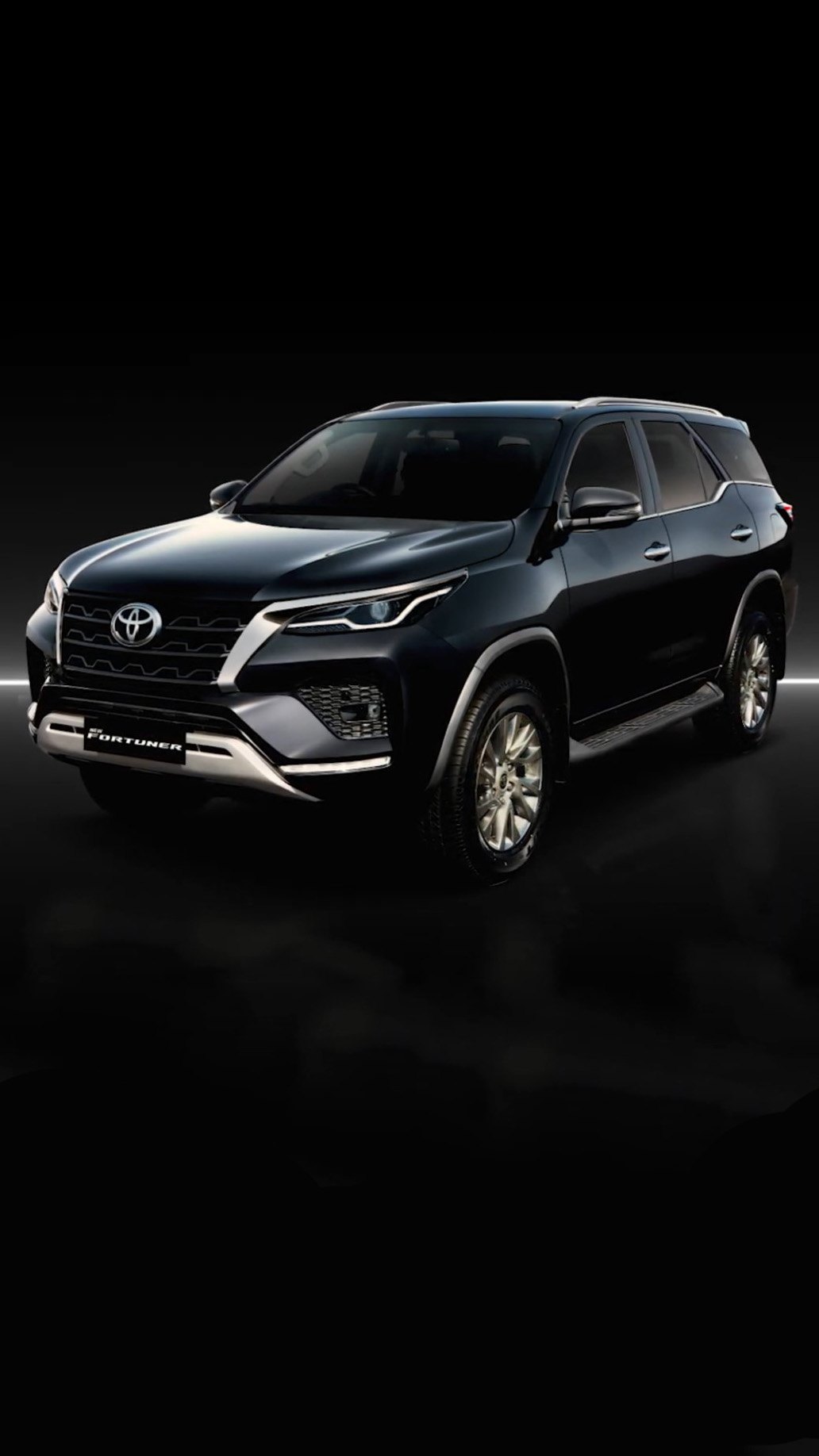 1040x1840 Toyota Fortuner facelift, Legender launched, Phone