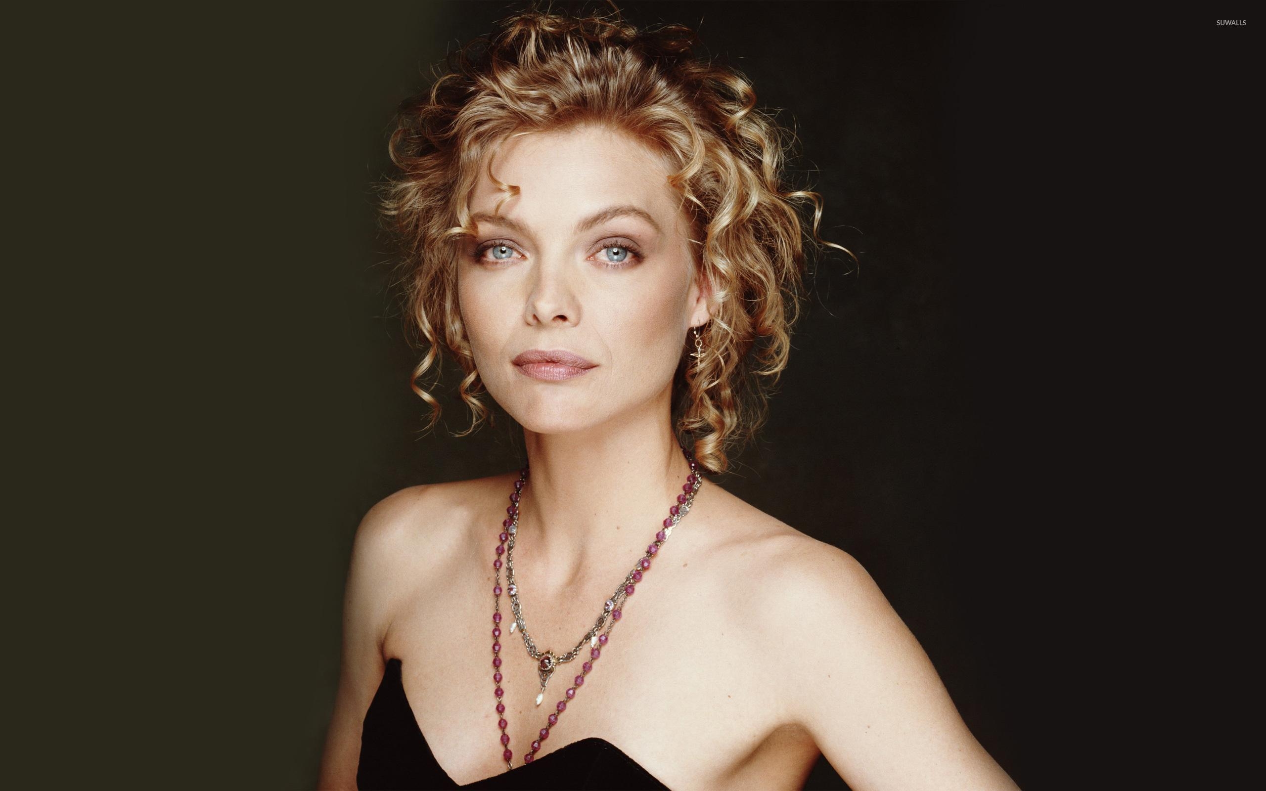 2560x1600 Michelle Pfeiffer wallpaper wallpaper, Desktop