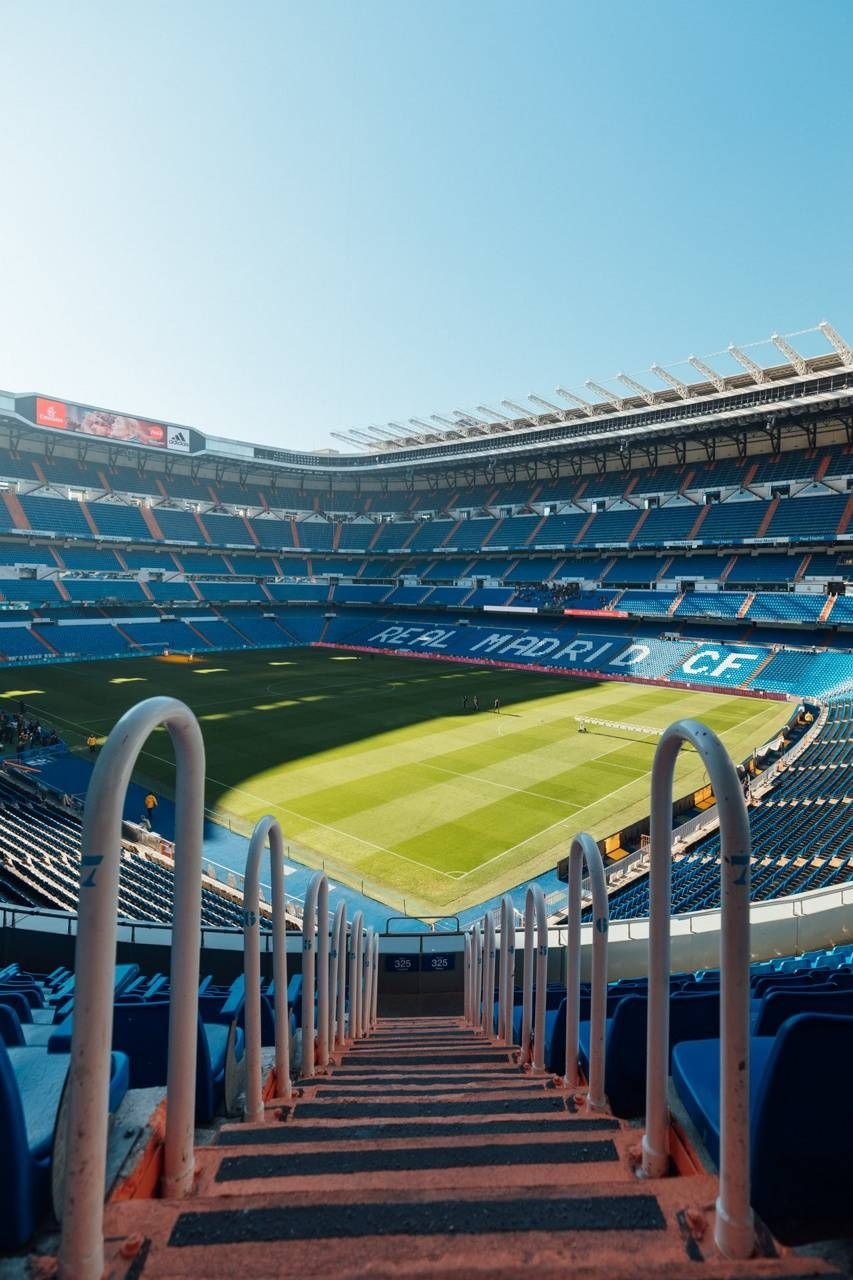 860x1280 Santiago Bernabeu Stadium Wallpaper Free Santiago Bernabeu Stadium Background, Phone