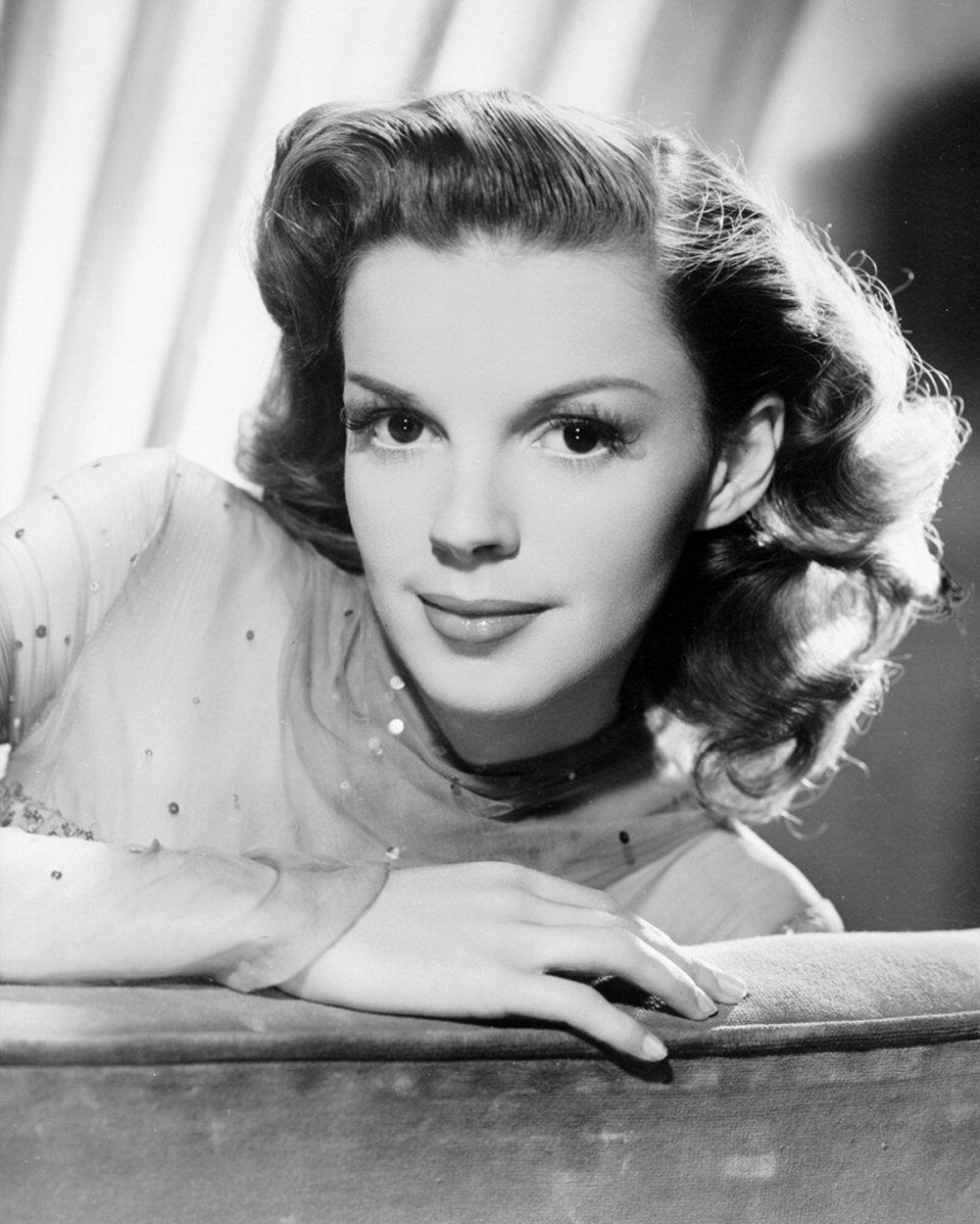 1000x1250 Fallen Idols Image Judy Garland: 1922 1969 HD Wallpaper, Phone