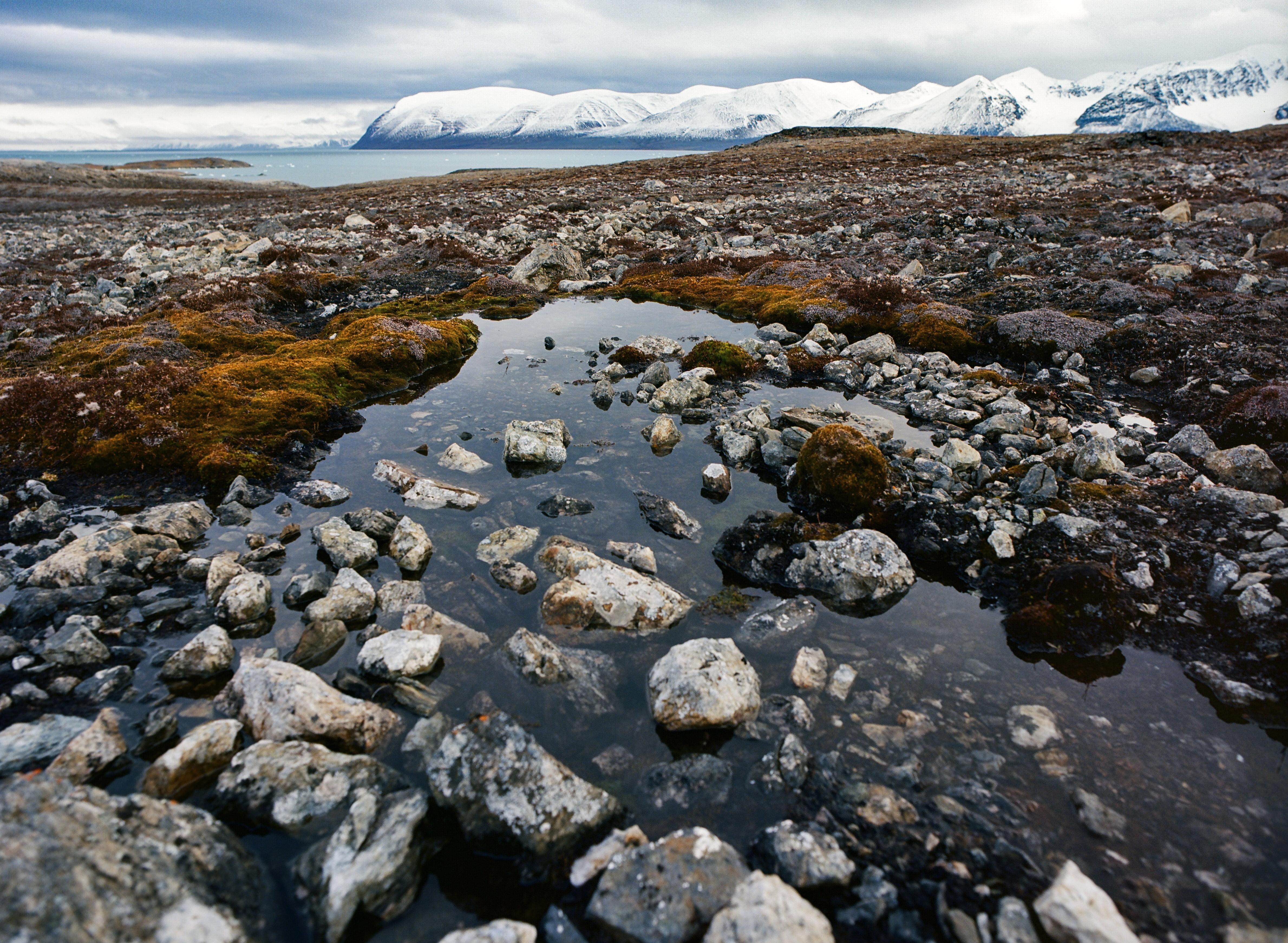 4760x3490 Stones and water, svalbard, norway HD wallpaper, Desktop