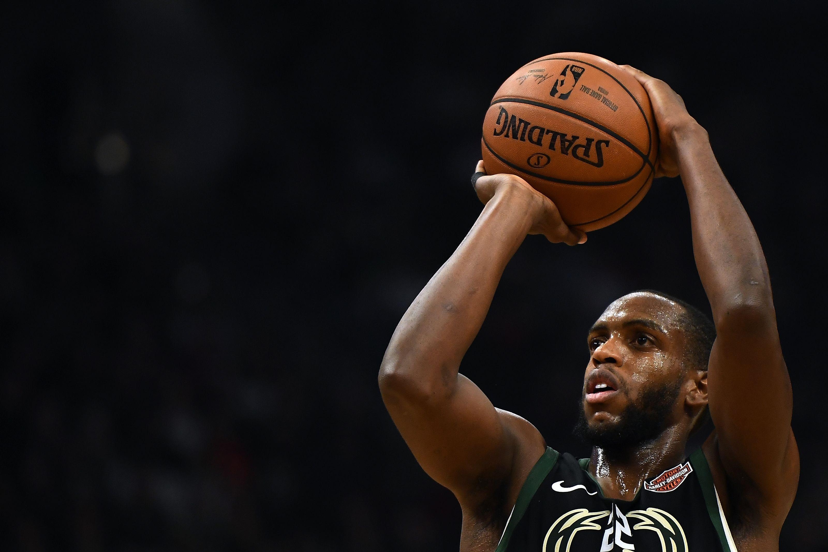 3200x2140 Milwaukee Bucks Daily: Digging into Khris Middleton's recent, Desktop