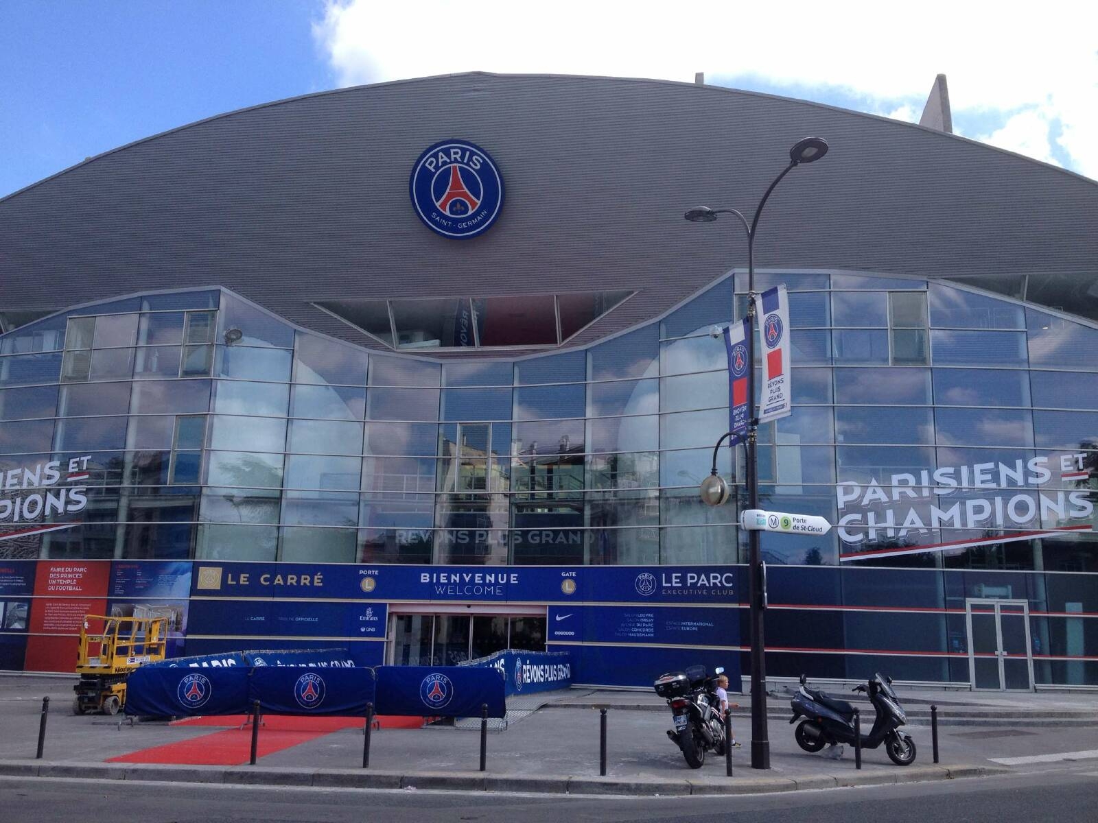 1600x1200 Parc Des Princes. Compare Tickets And Tours To Paris Saint Germain's Stadium To Save Time And Money, Desktop