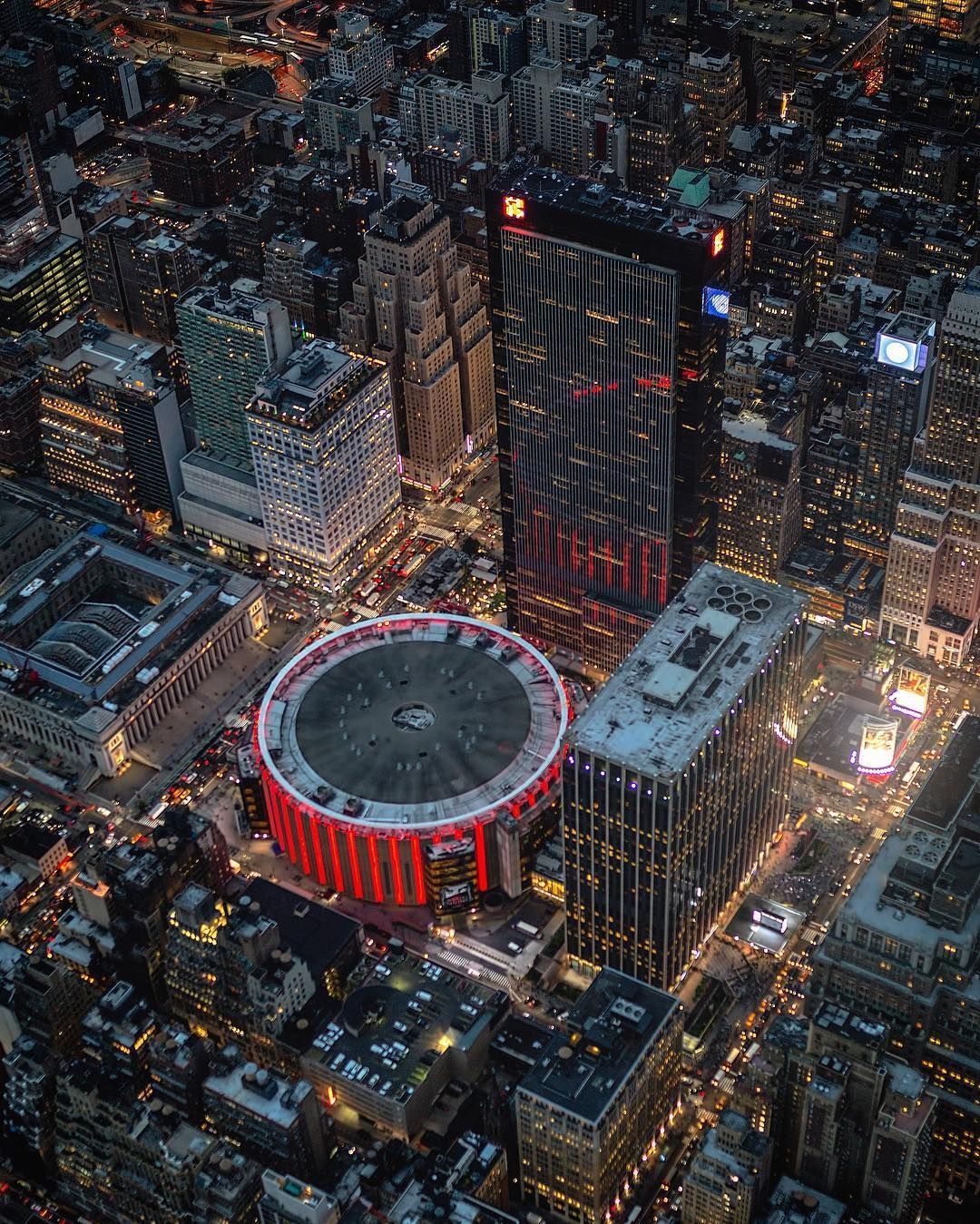 1080x1350 New York City on Instagram: “Hole and One, Madison Square Garden, Phone