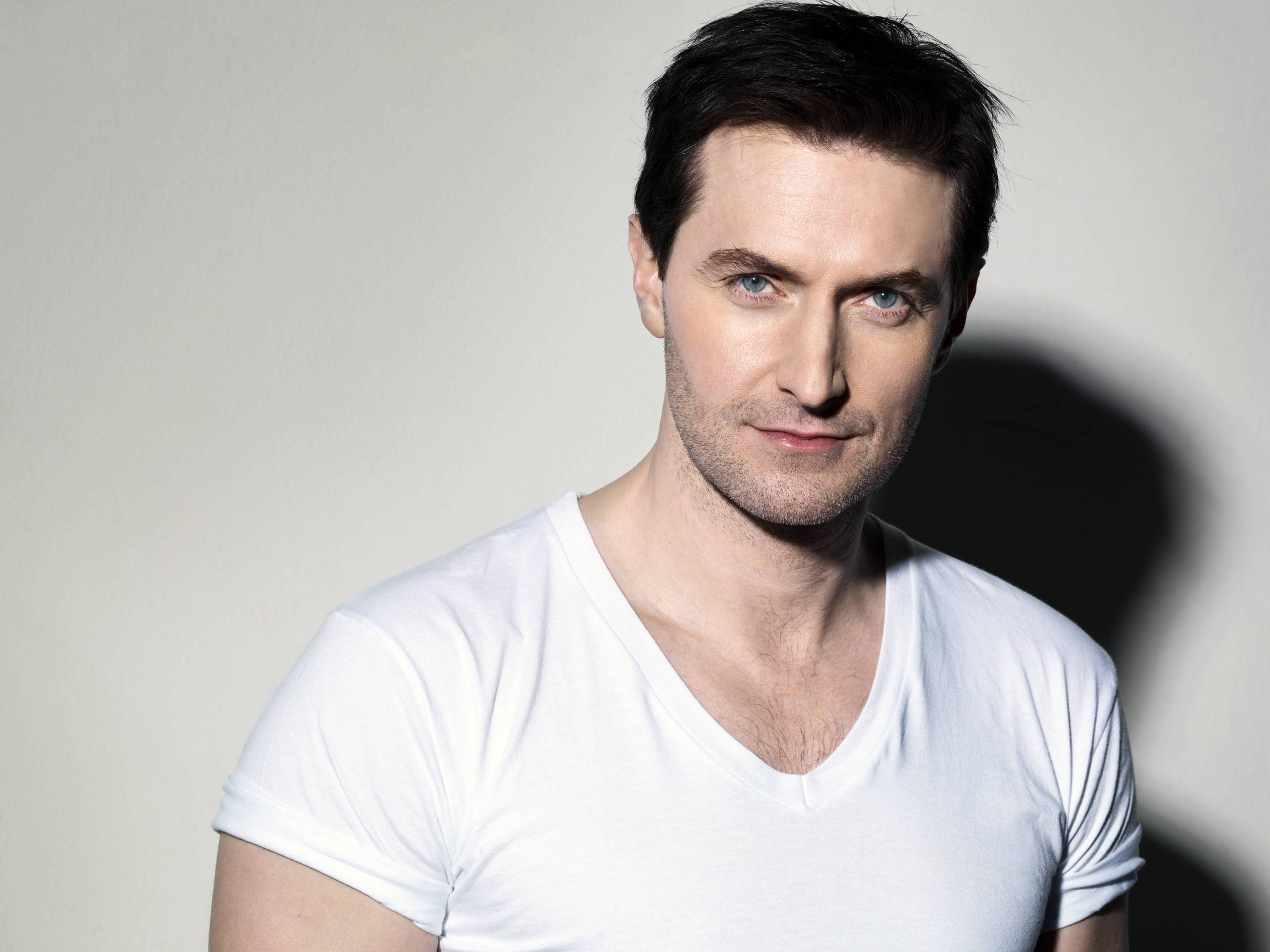 2560x1920 Richard Armitage wallpaper, Desktop