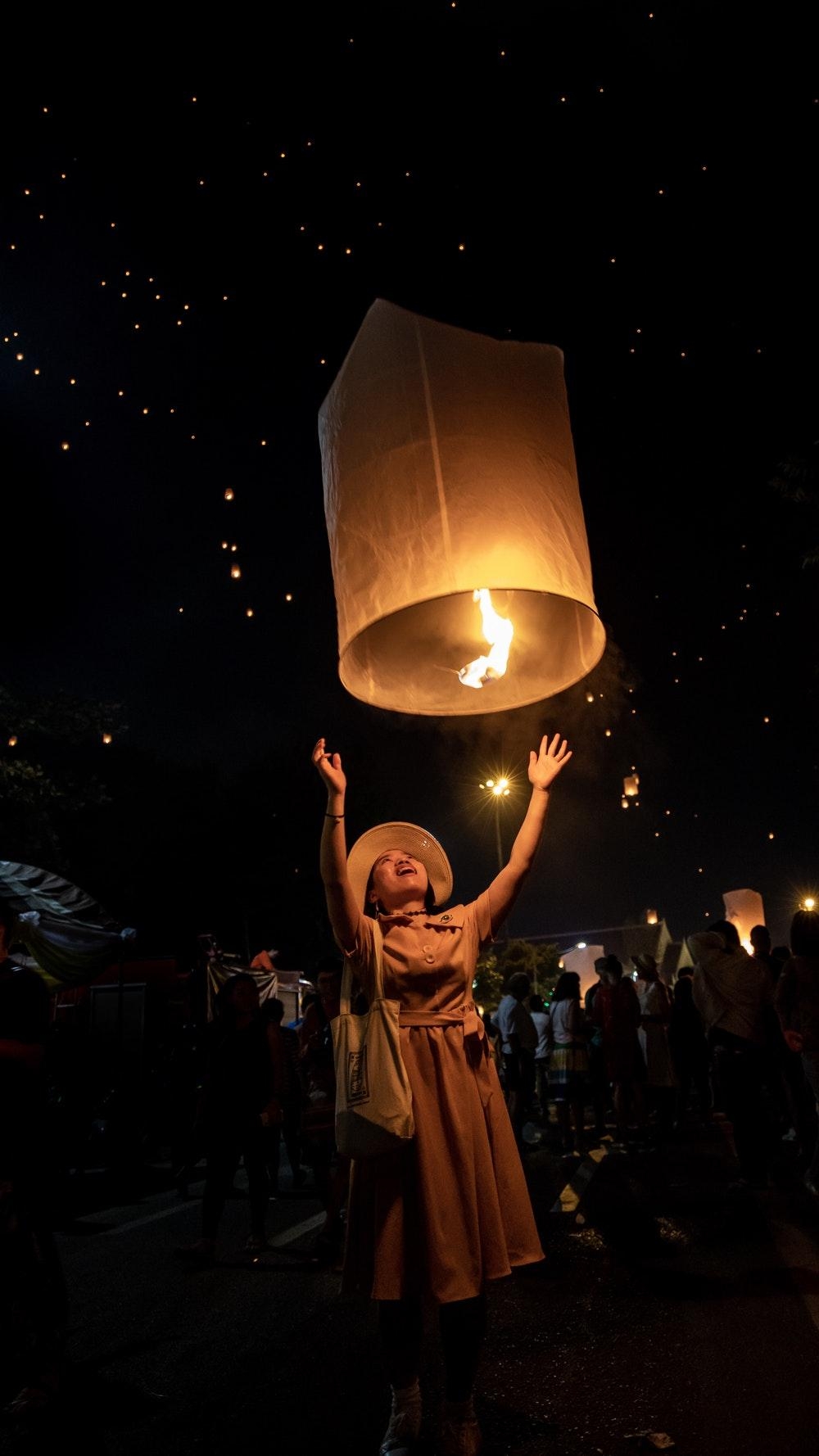 1000x1780 Loi Krathong Picture. Download Free Image, Phone