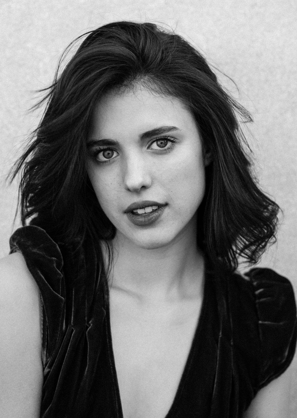 1030x1440 Margaret QUALLEY, Biography and movies, Phone