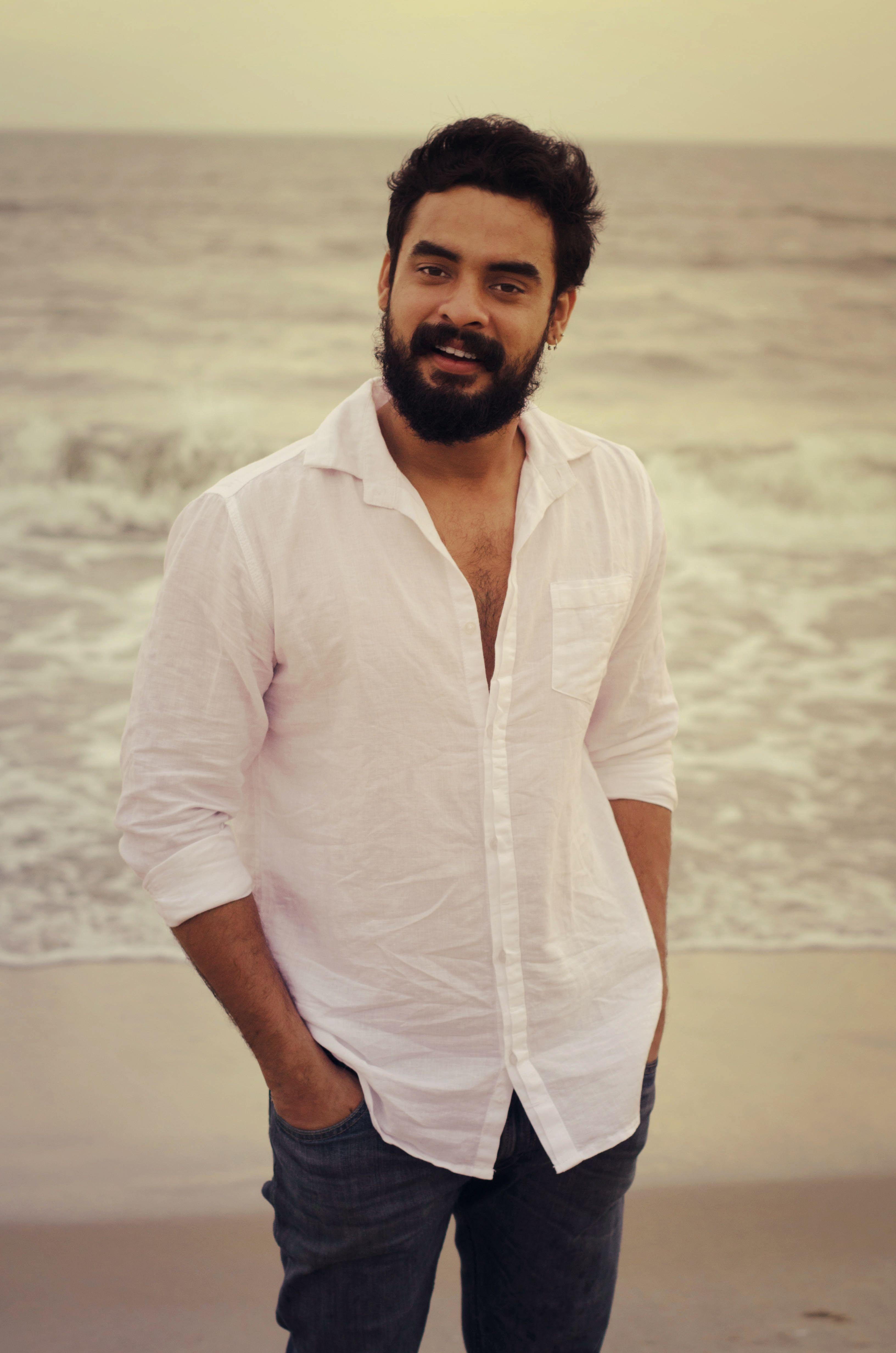 3270x4930 Tovino Thomas. Mollywood. Malayalam actress, Beautiful, Phone