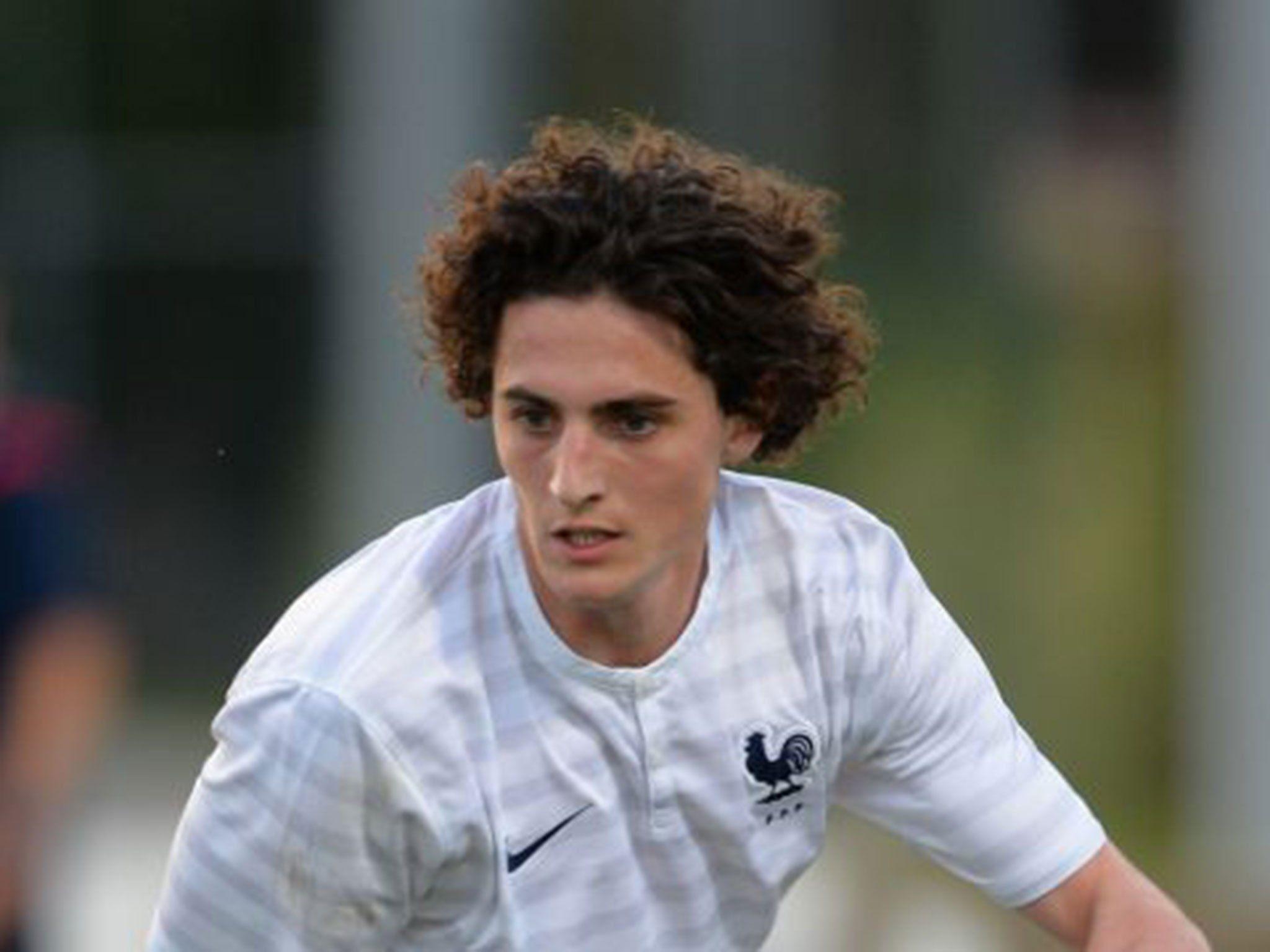 2050x1540 Adrien Rabiot: Chelsea 'make £7 million offer' for PSG starlet, Desktop