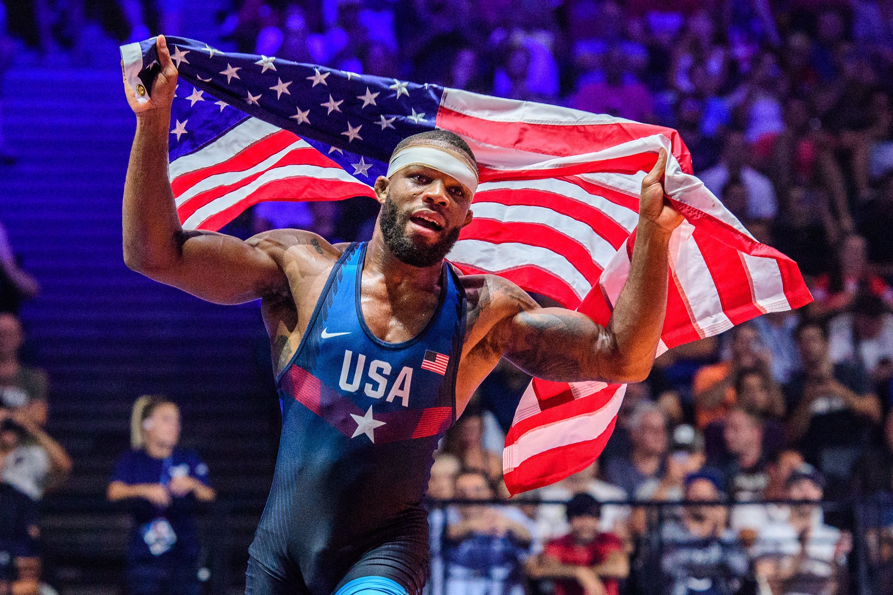 3000x2000 Jordan Burroughs celebrates after winning gold. Jordan burroughs, Olympic wrestling, Wrestling, Desktop