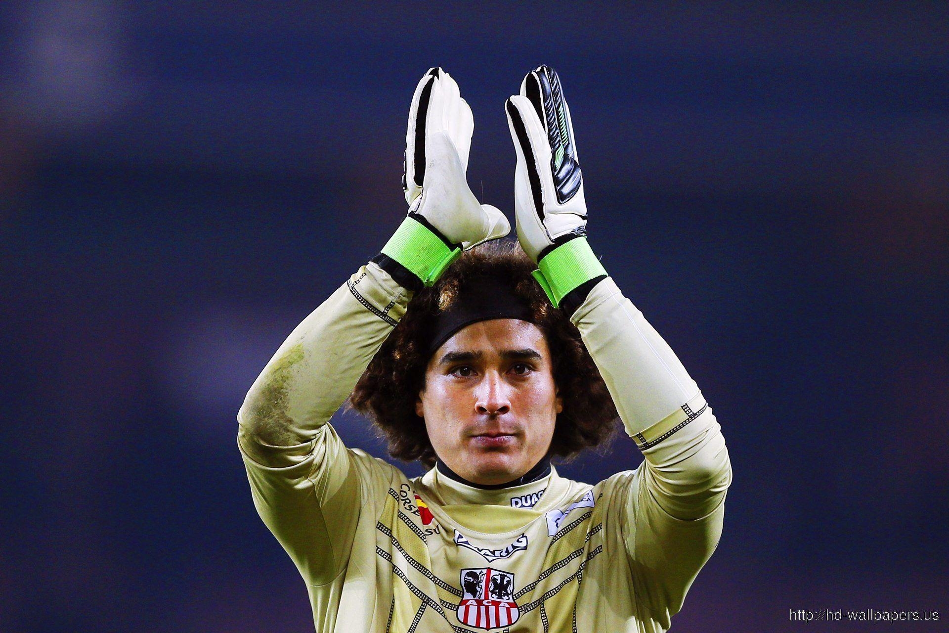 1920x1280 Guillermo Ochoa Mexican Goalkeeper, Desktop