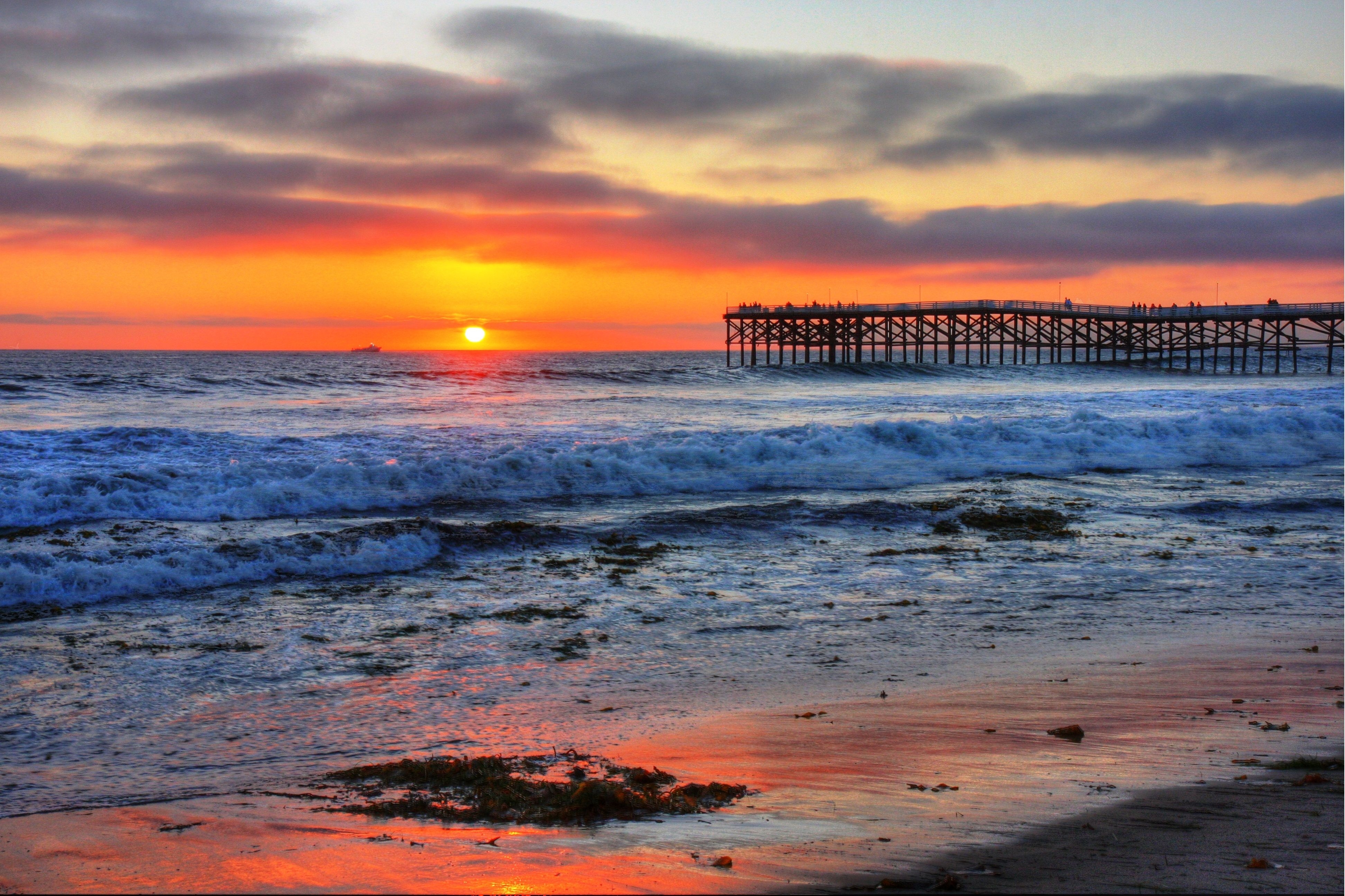 3890x2600 Pacific Beach California, Desktop