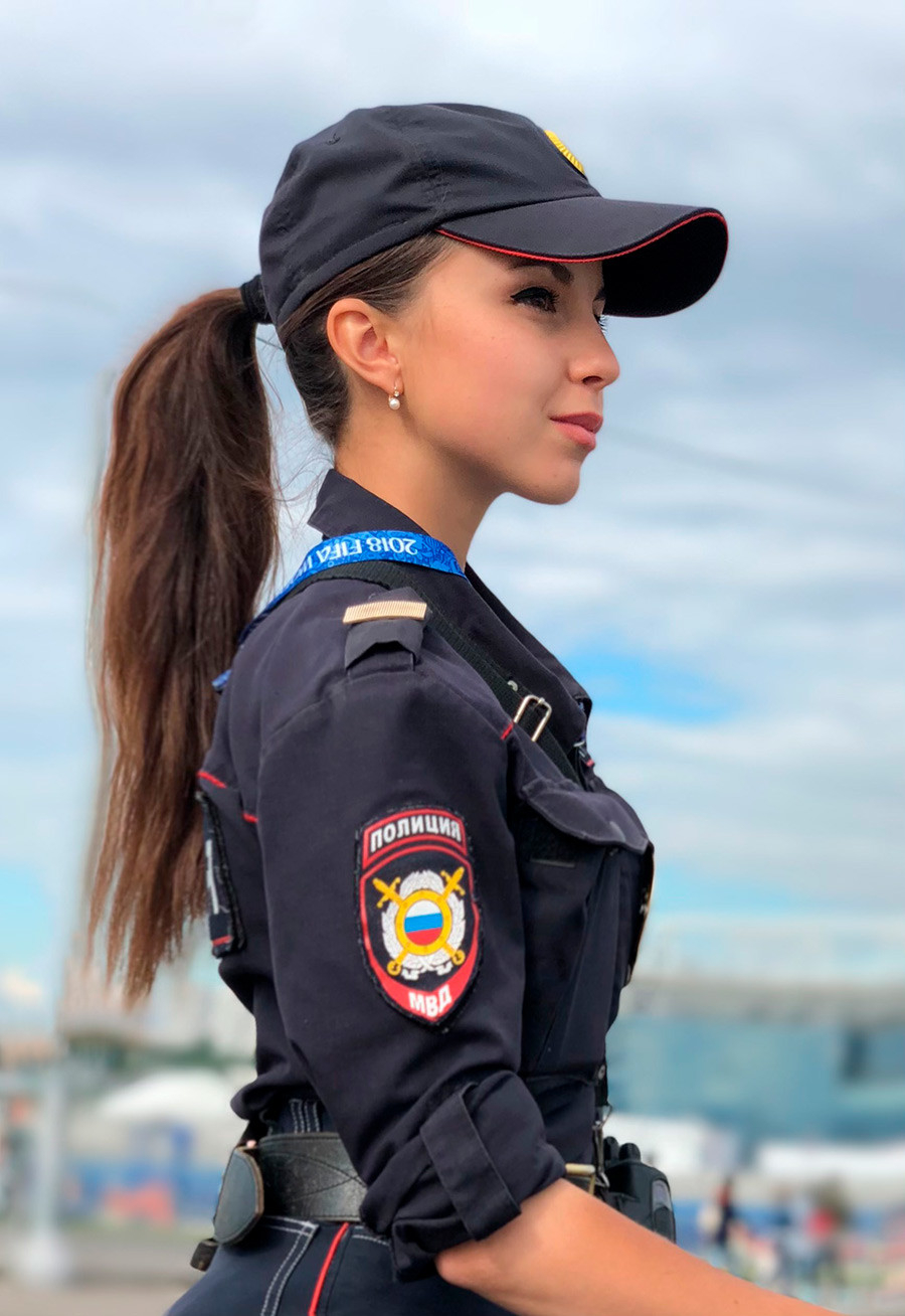 900x1310 Future Police Women Wallpaper, Phone