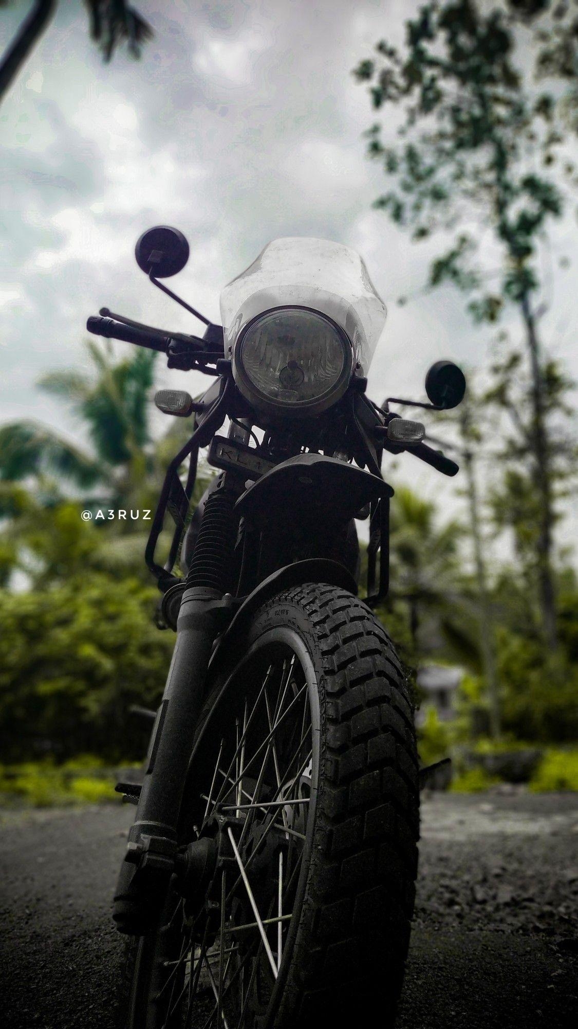 1130x2000 Royal Enfield Himalayan Motography. Royal enfield wallpaper, Phone