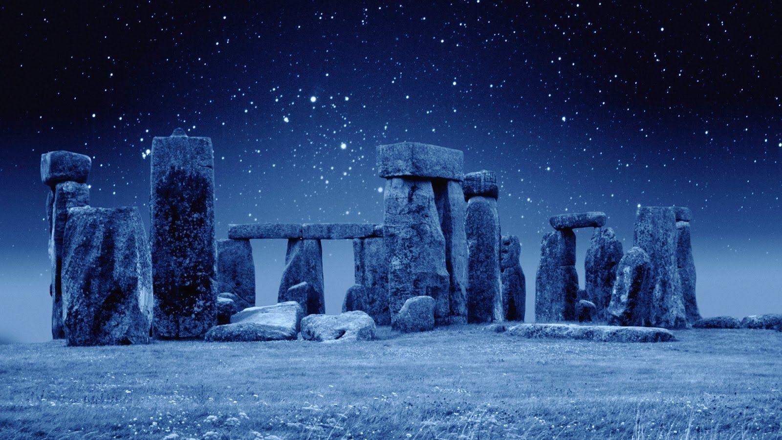 1600x900 the Art of 12: WINTER SOLSTICE, December 21, 2013: Stonehenge &;was, Desktop