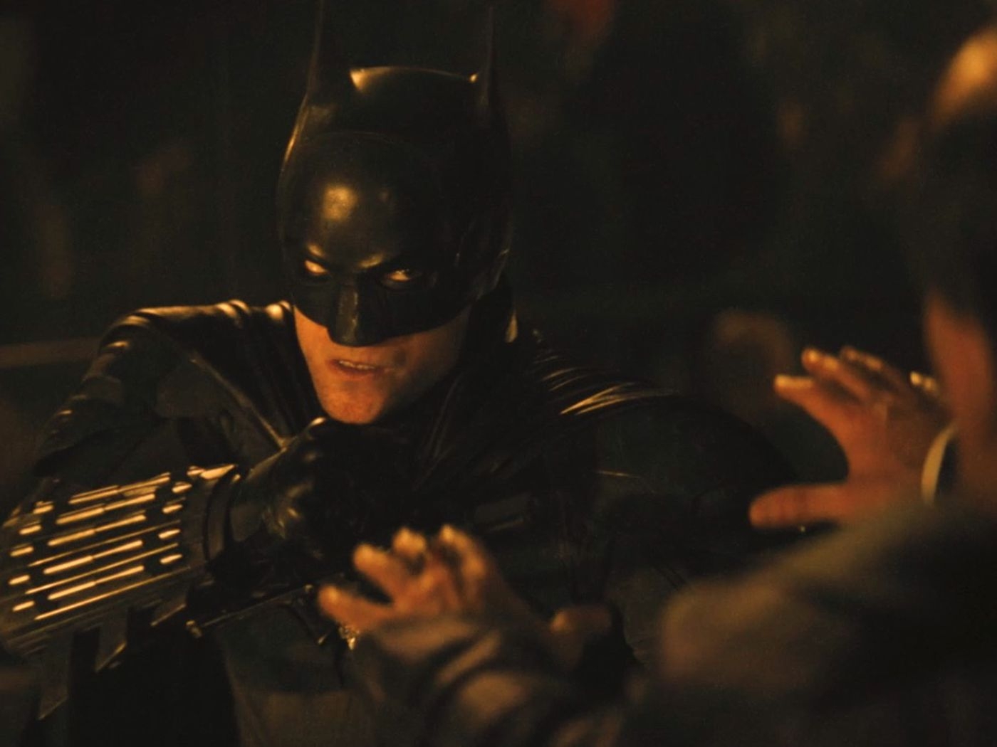 1400x1050 The Batman trailer: Robert Pattinson brings fear and explosions in 2022, Desktop