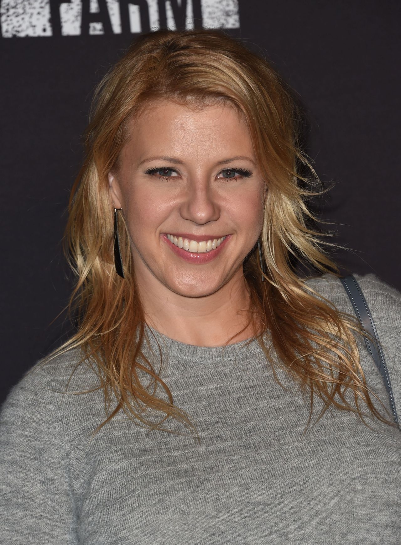 1280x1740 Jodie Sweetin Hot Picture Will Make You Melt Like An Ice Cube, Phone