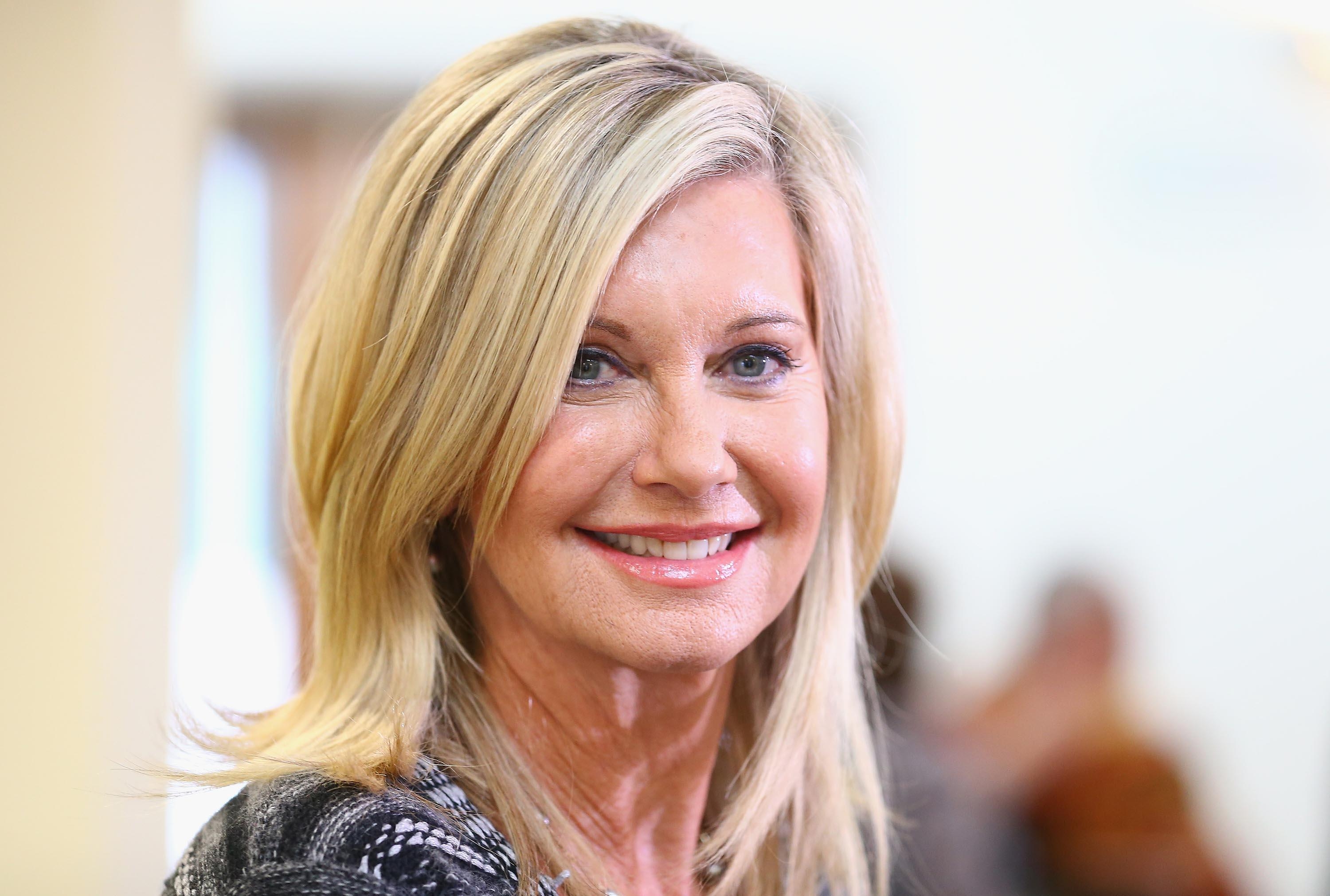 3000x2030 Olivia Newton John Addresses Health Rumors, Desktop