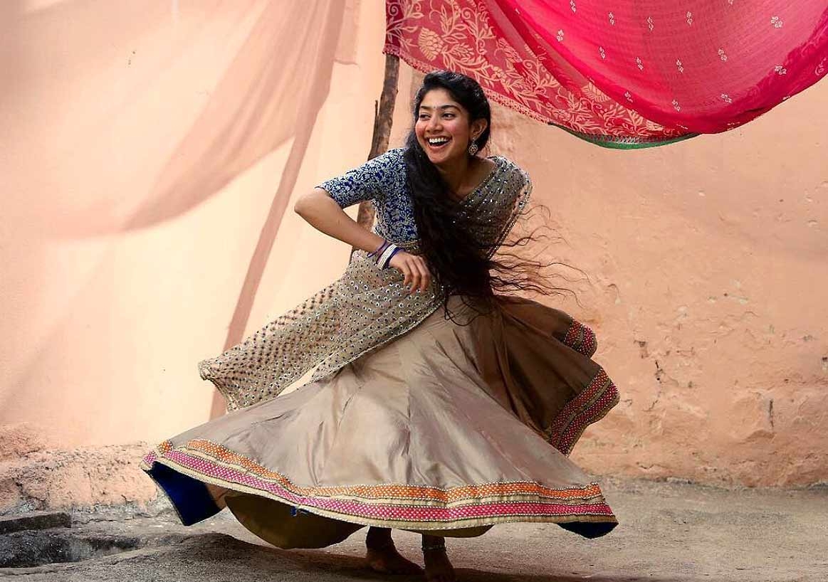 1170x820 In love with Sai Pallavi's dance in 'Rowdy Baby'? These videos are for you!. The News Minute, Desktop