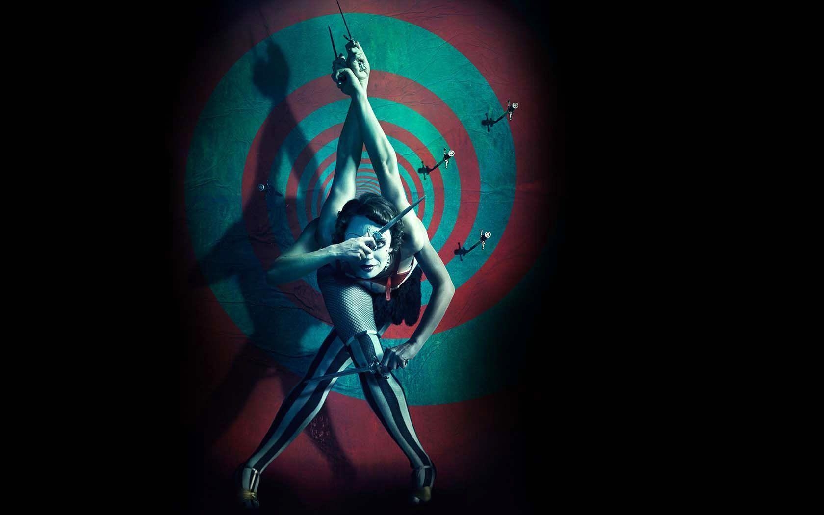 1680x1050 Dangerous & Freaky Circus Performance with Knives & 4 Arms, Desktop