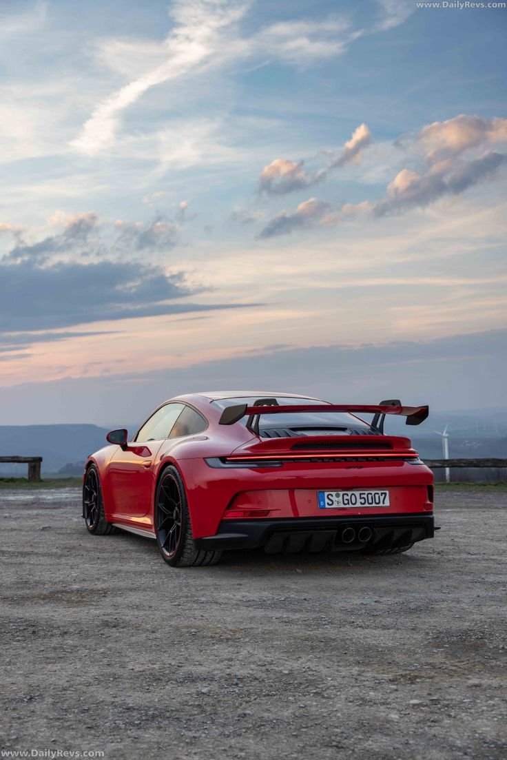 740x1110 2022 Porsche 911 GT3 Red. Carros de luxo, Wallpaper carro, Carros, Phone