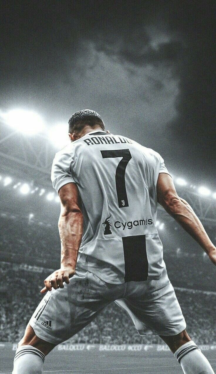 740x1280 Cristiano Ronaldo (I Love him soo so sooo sooo much). Cristiano ronaldo wallpaper, Ronaldo juventus, Cristiano ronaldo juventus, Phone