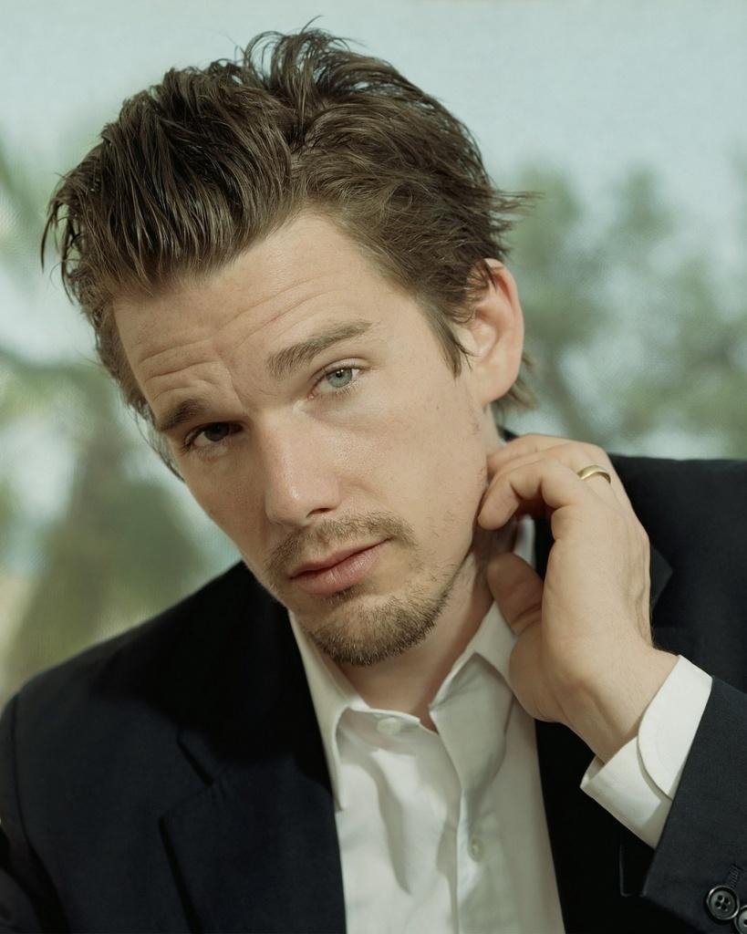 820x1030 214x317px Ethan Hawke 13.3 KB, Phone