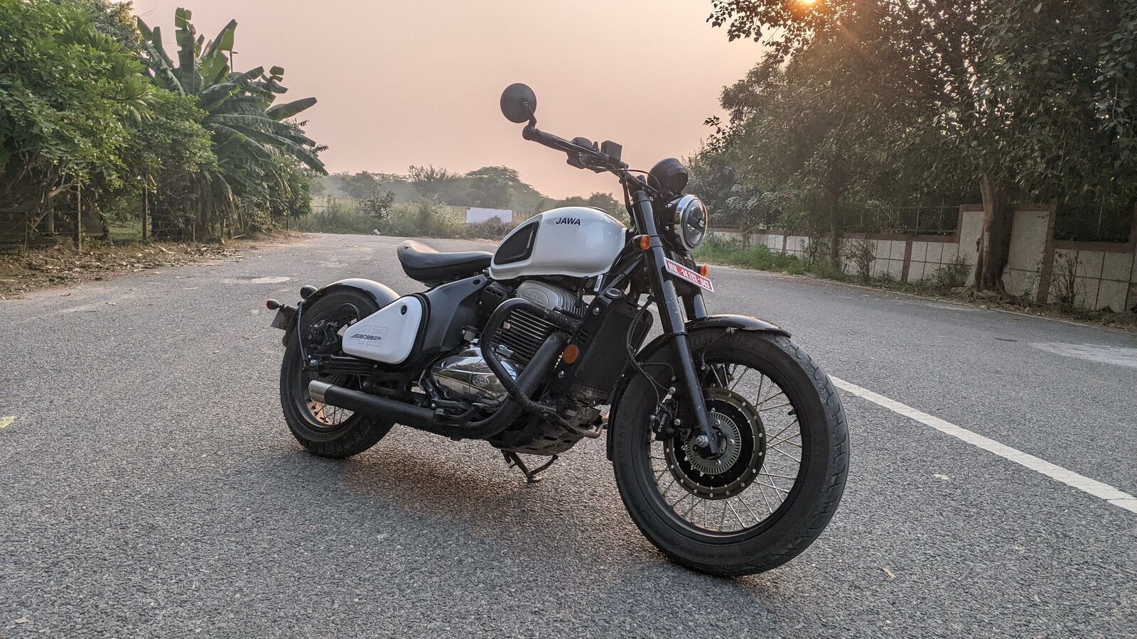 1600x900 Jawa 42 Bobber first ride review: Most affordable bobber that you can buy, Desktop