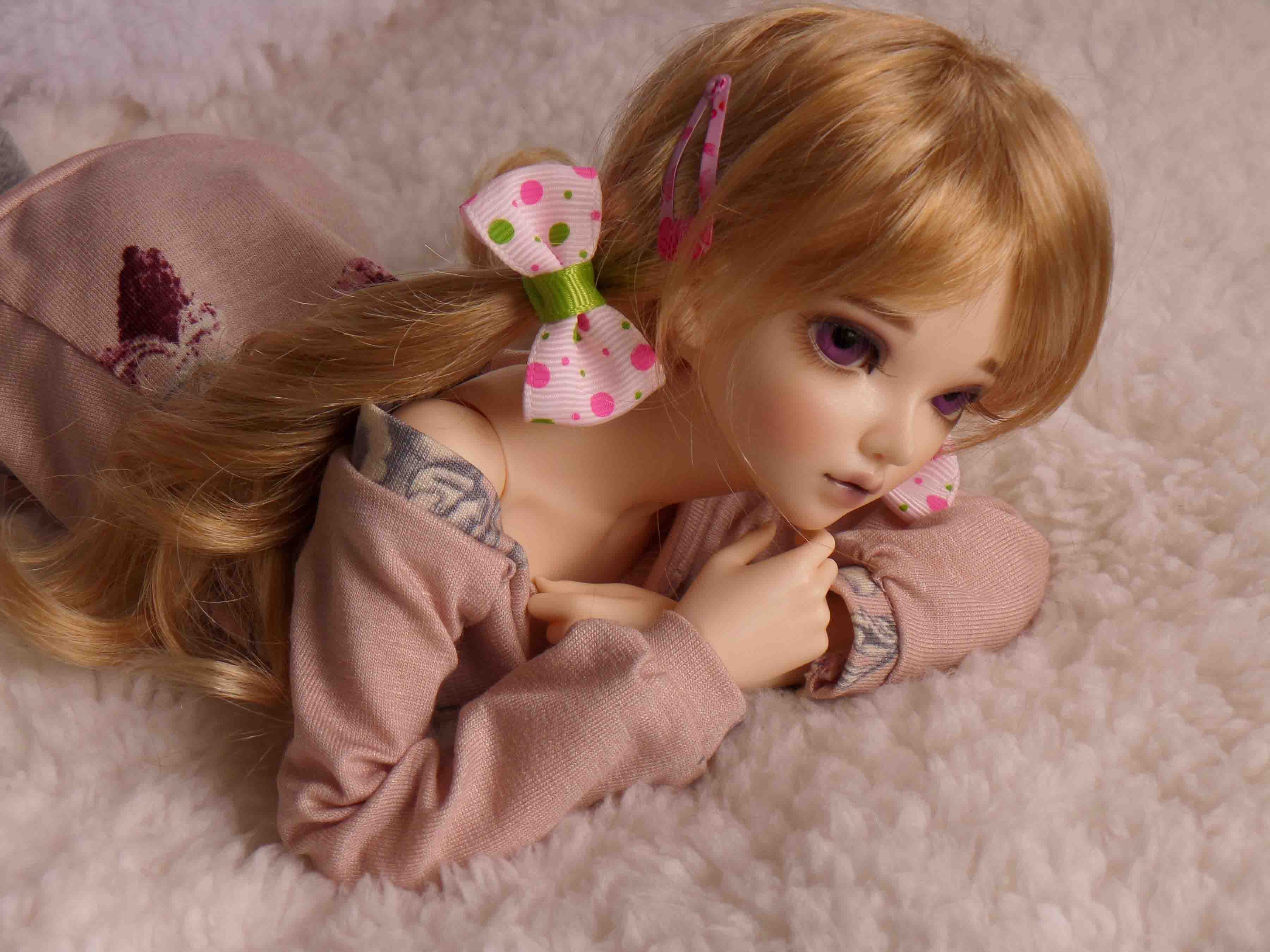 3600x2700 Sad Barbie Doll Dp, Desktop