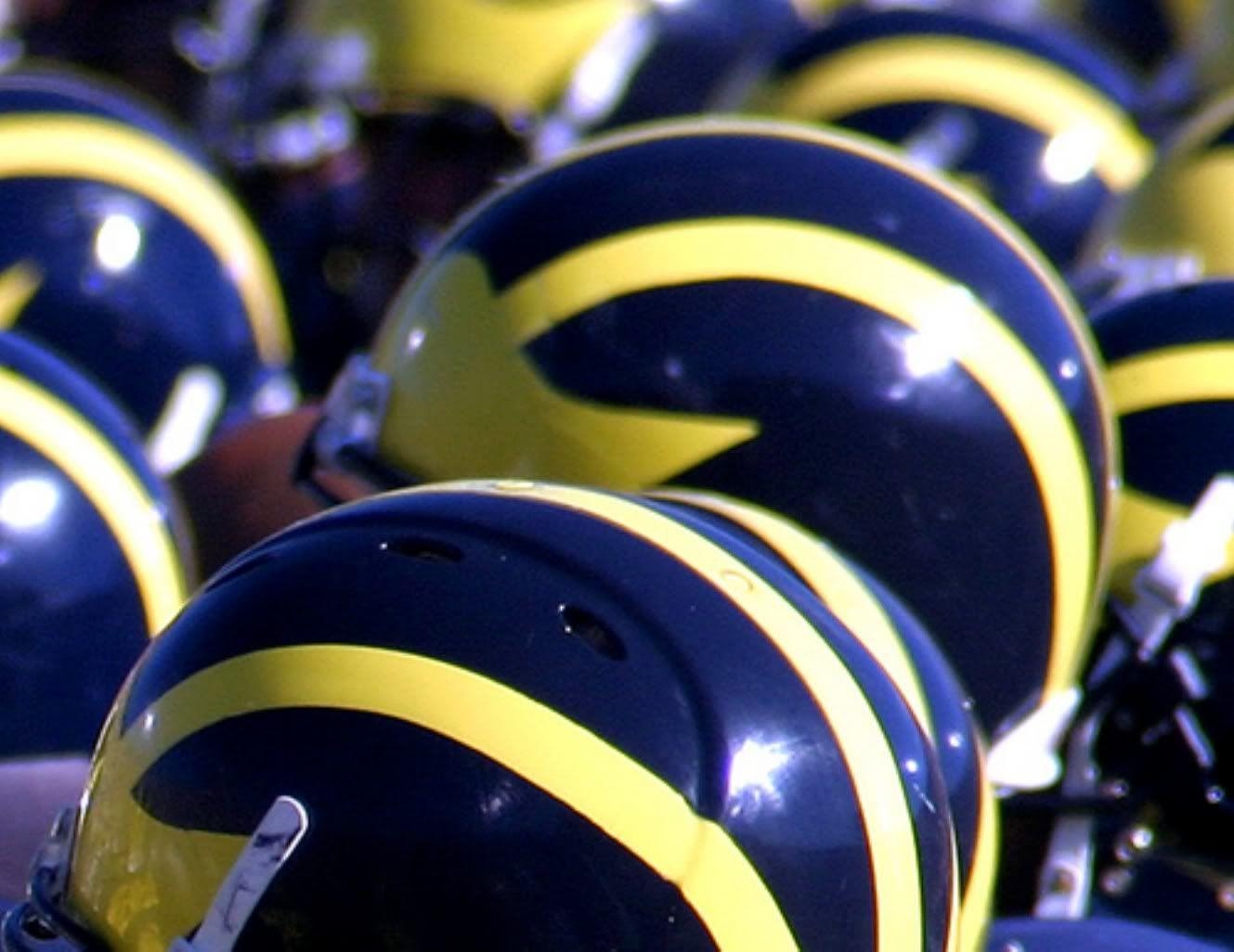 1330x1030 Michigan Wolverines, Desktop