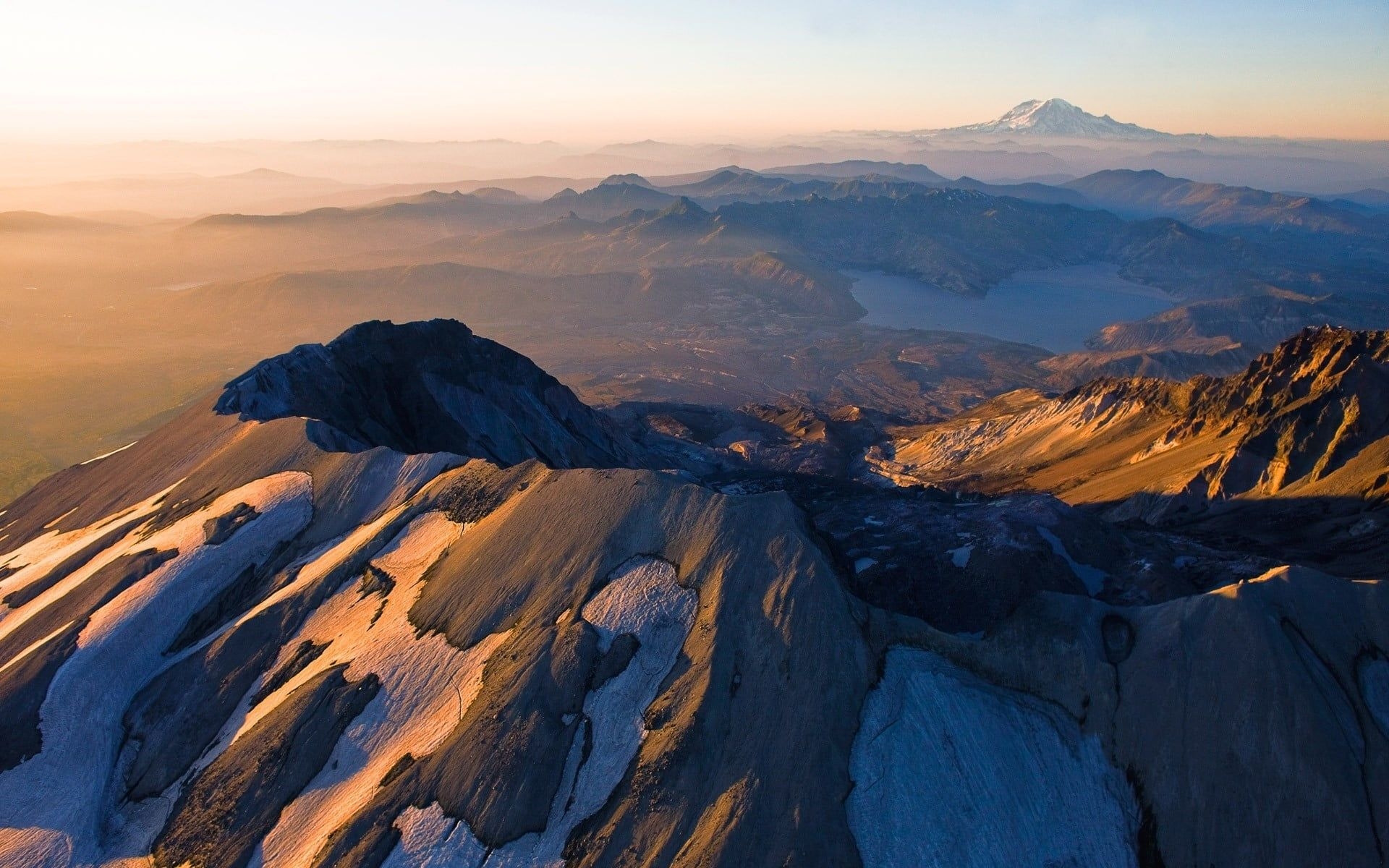 1920x1200 Brown mountain range, mountains, Mount St. Helens, lake, snowy, Desktop