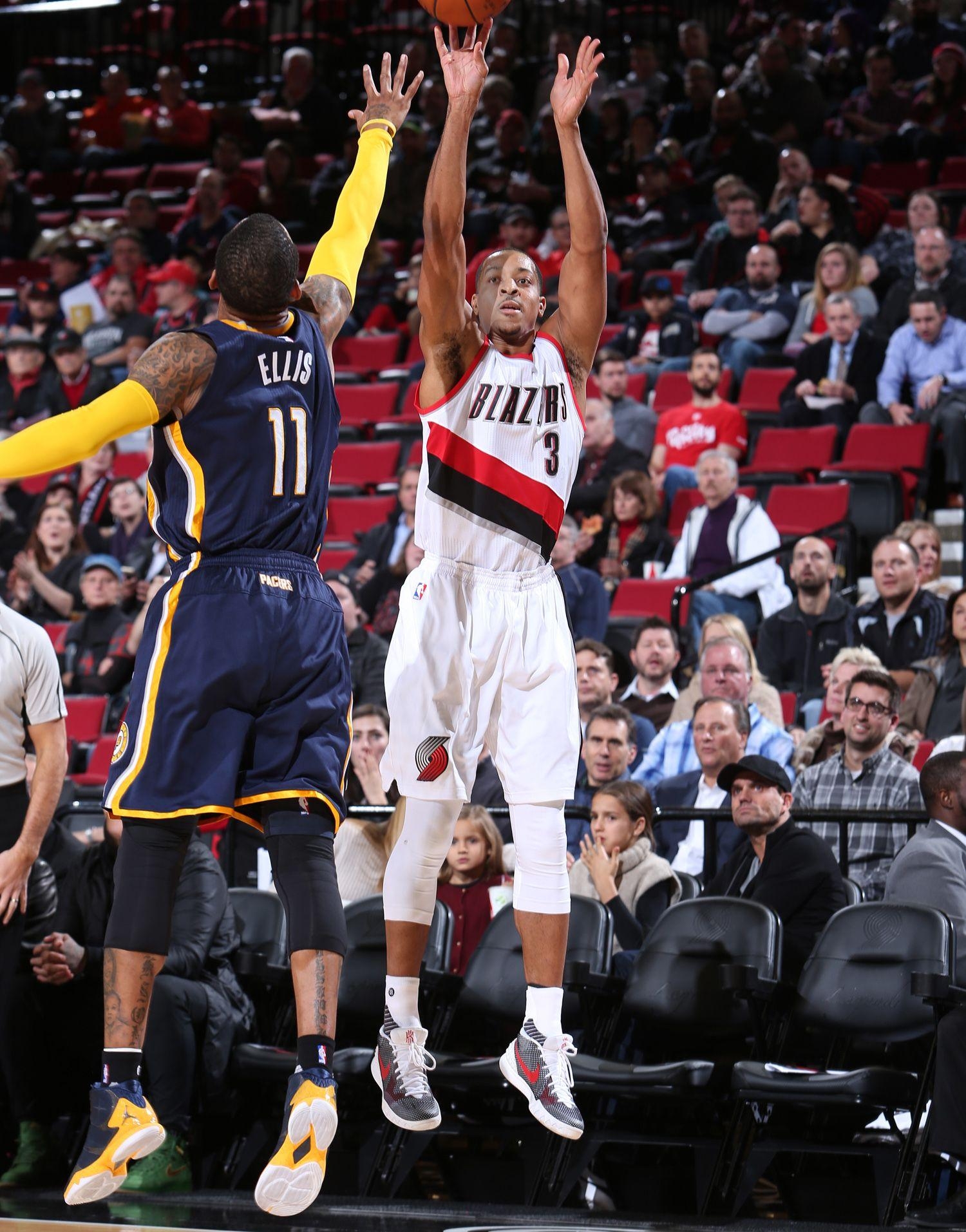 1500x1920 Top Winning Streak Continues Wallpaper.40 Points. Damian Lillard, Phone