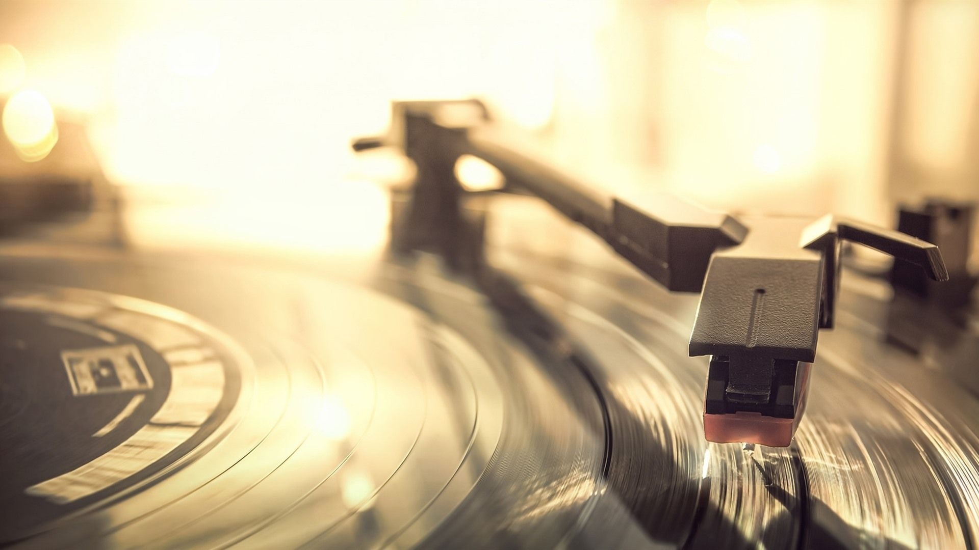 1920x1080 Wallpaper Vinyl record player, macro photography  Full HD, Desktop