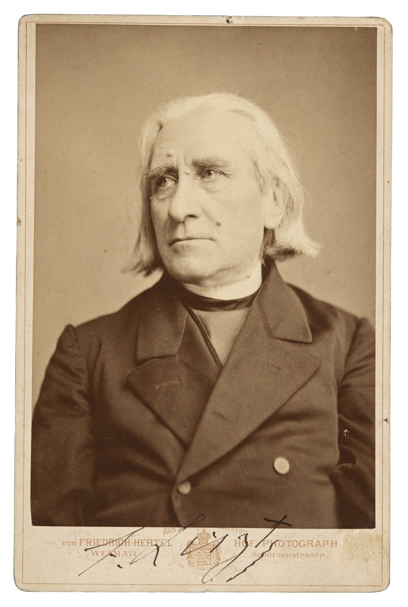 1350x2000 Franz Liszt 1811. Photograph by Friedrich Hertel, 1876. Liszt, Classical musicians, Romantic composers, Phone