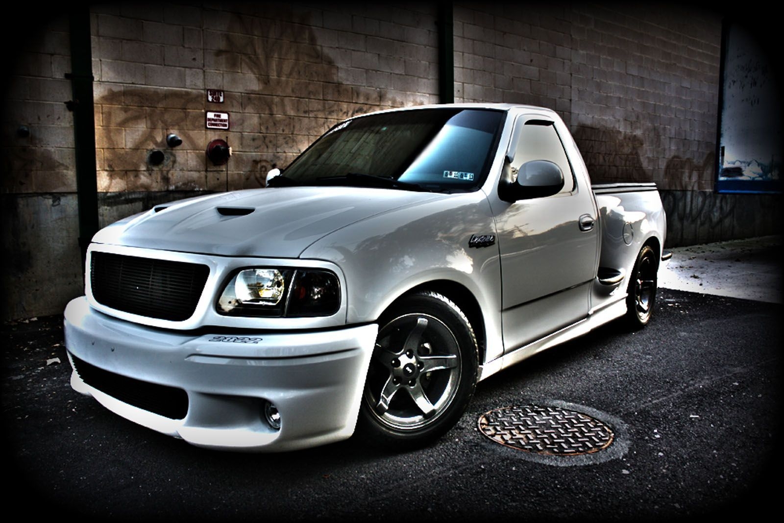 1600x1070 Ford F150 Lightning, prices, ratings with various photo, Desktop