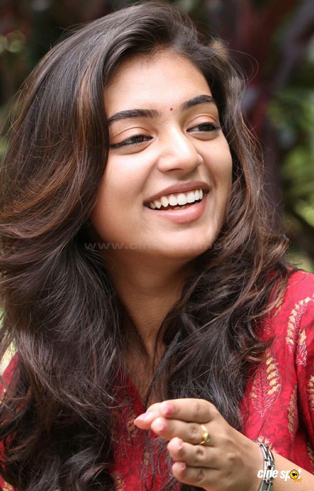 1030x1600 Nazriya Nazim Photos Wallpaper, Phone