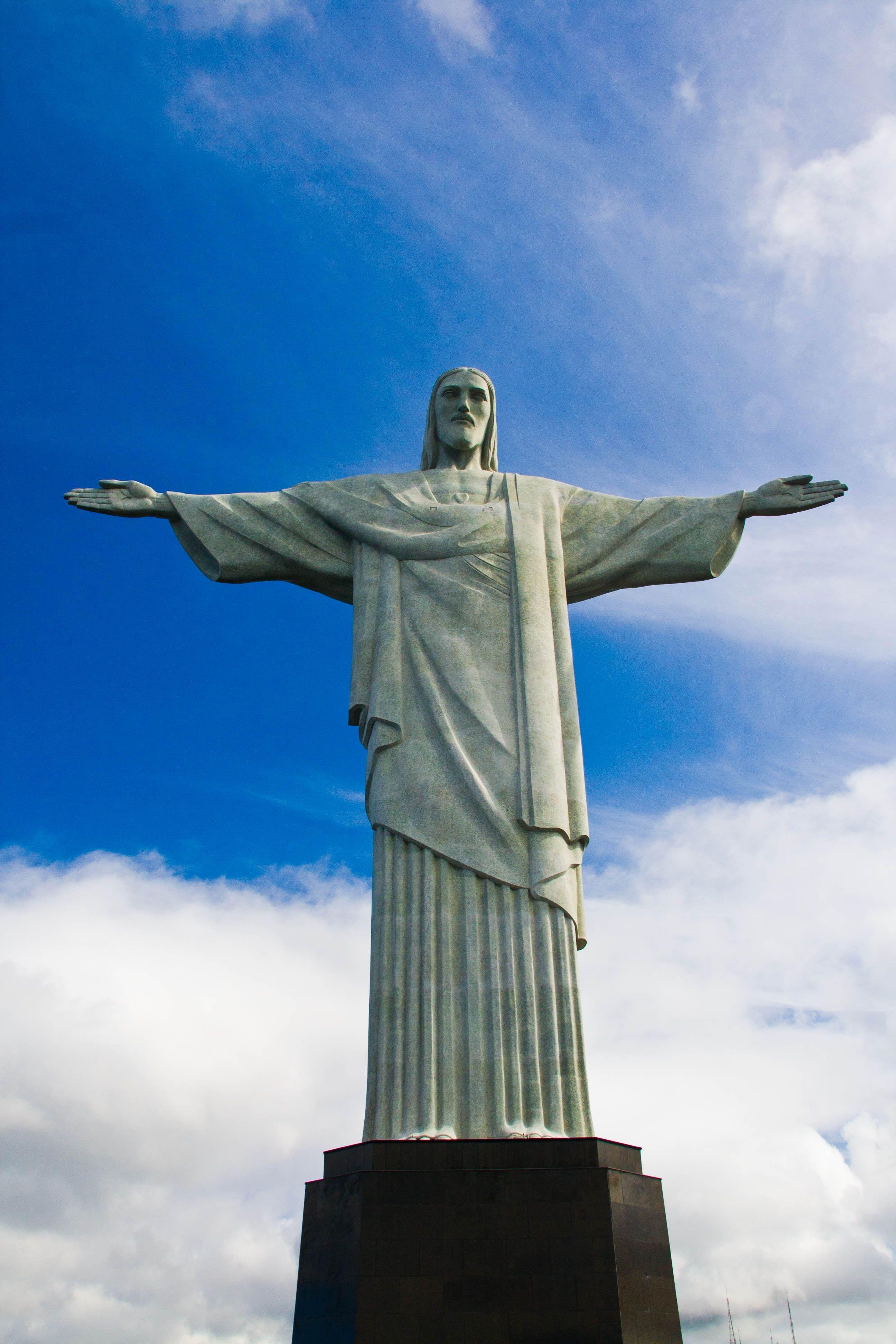 2600x3890 Christ The Redeemer, Phone