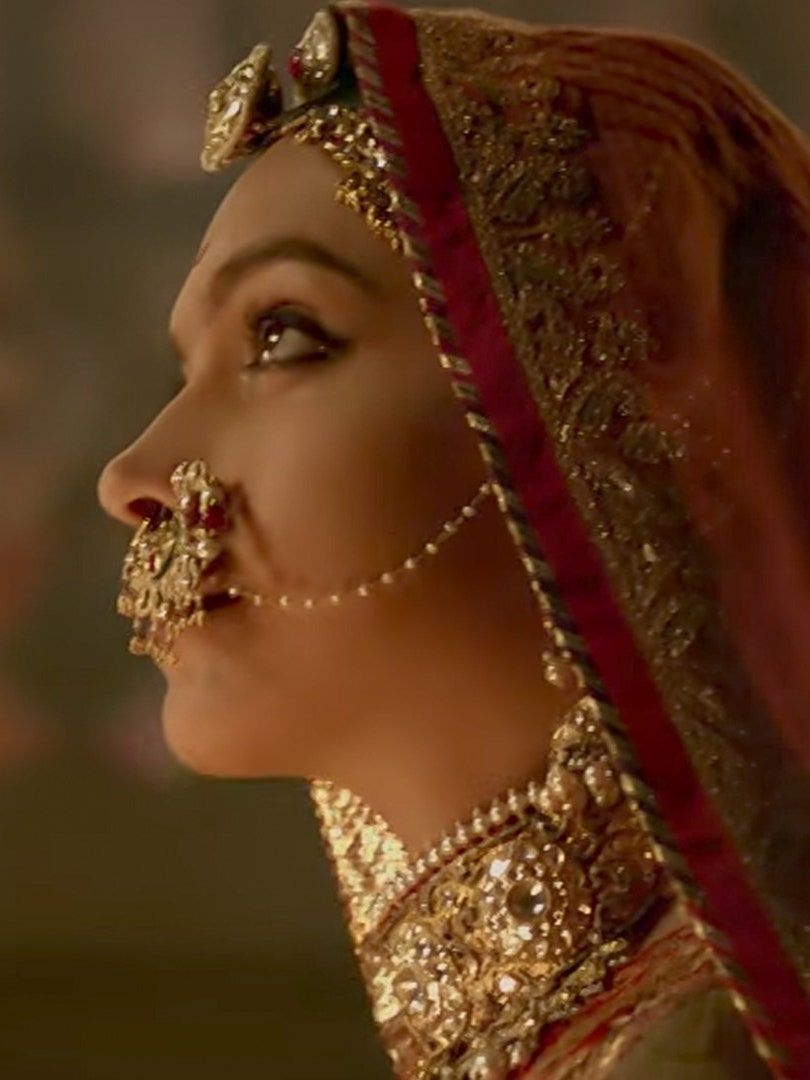 810x1080 How to get Deepika Padukone's beauty look from Ghoomar in Padmavati, Phone