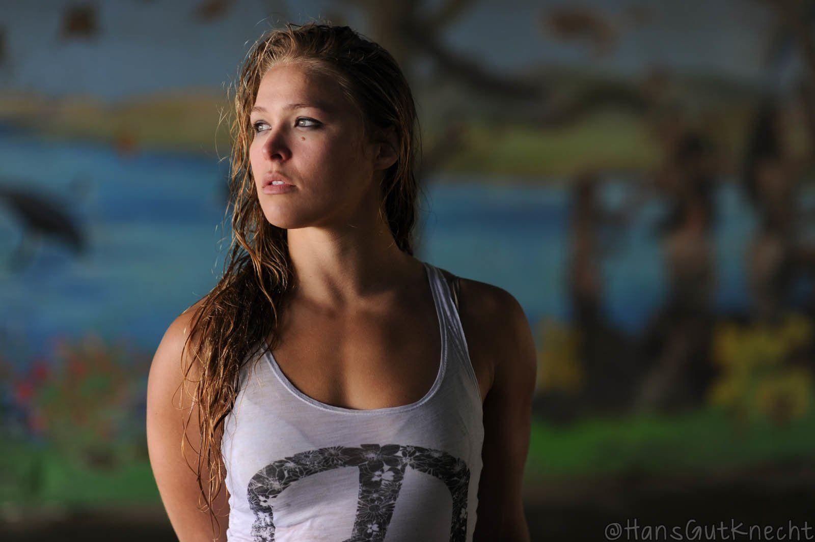 1600x1070 Ronda Rousey HD Wallpaper, Desktop