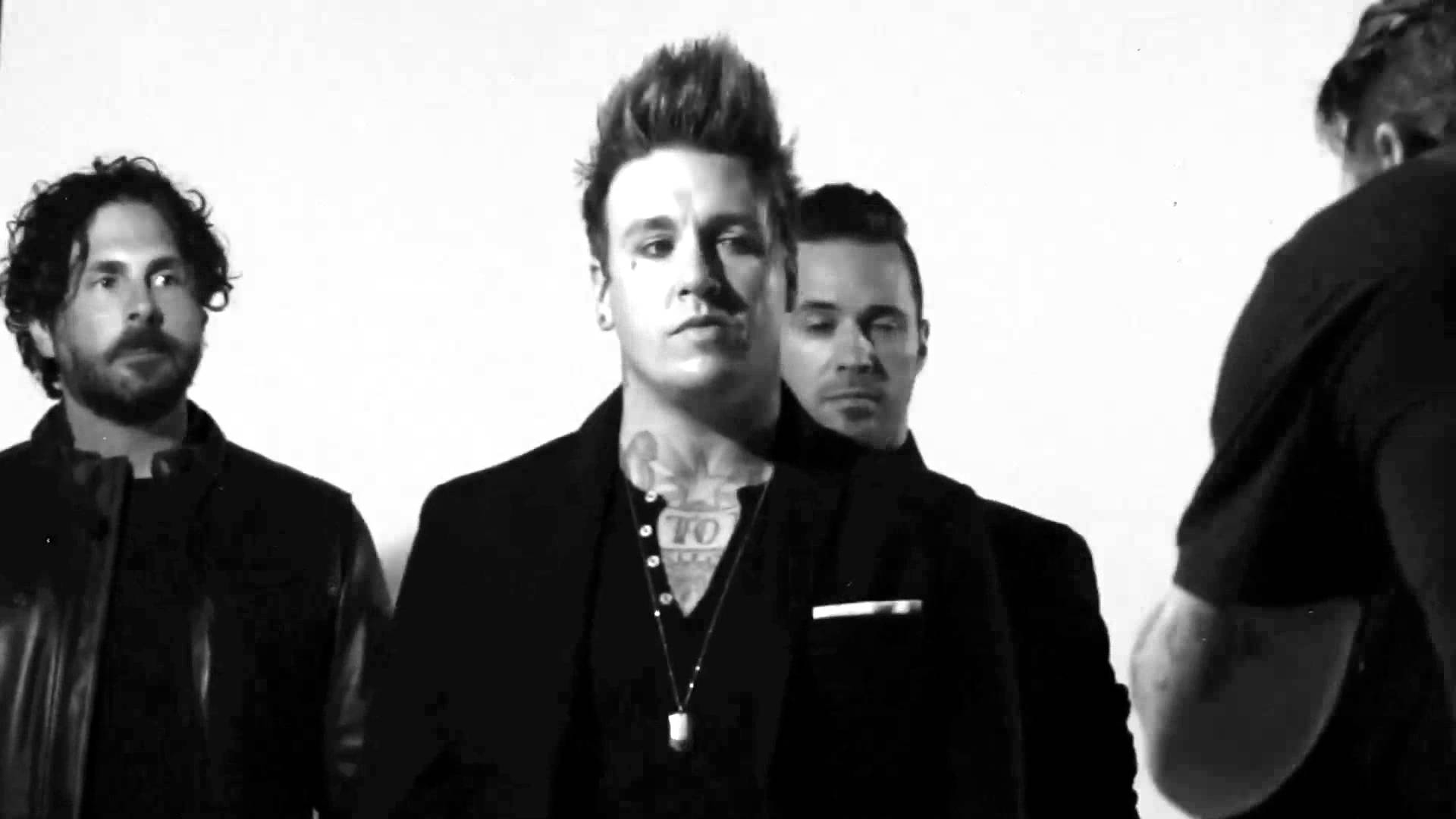 1920x1080 Papa Roach Talk Falling Apart from 'F.E.A.R.', Desktop