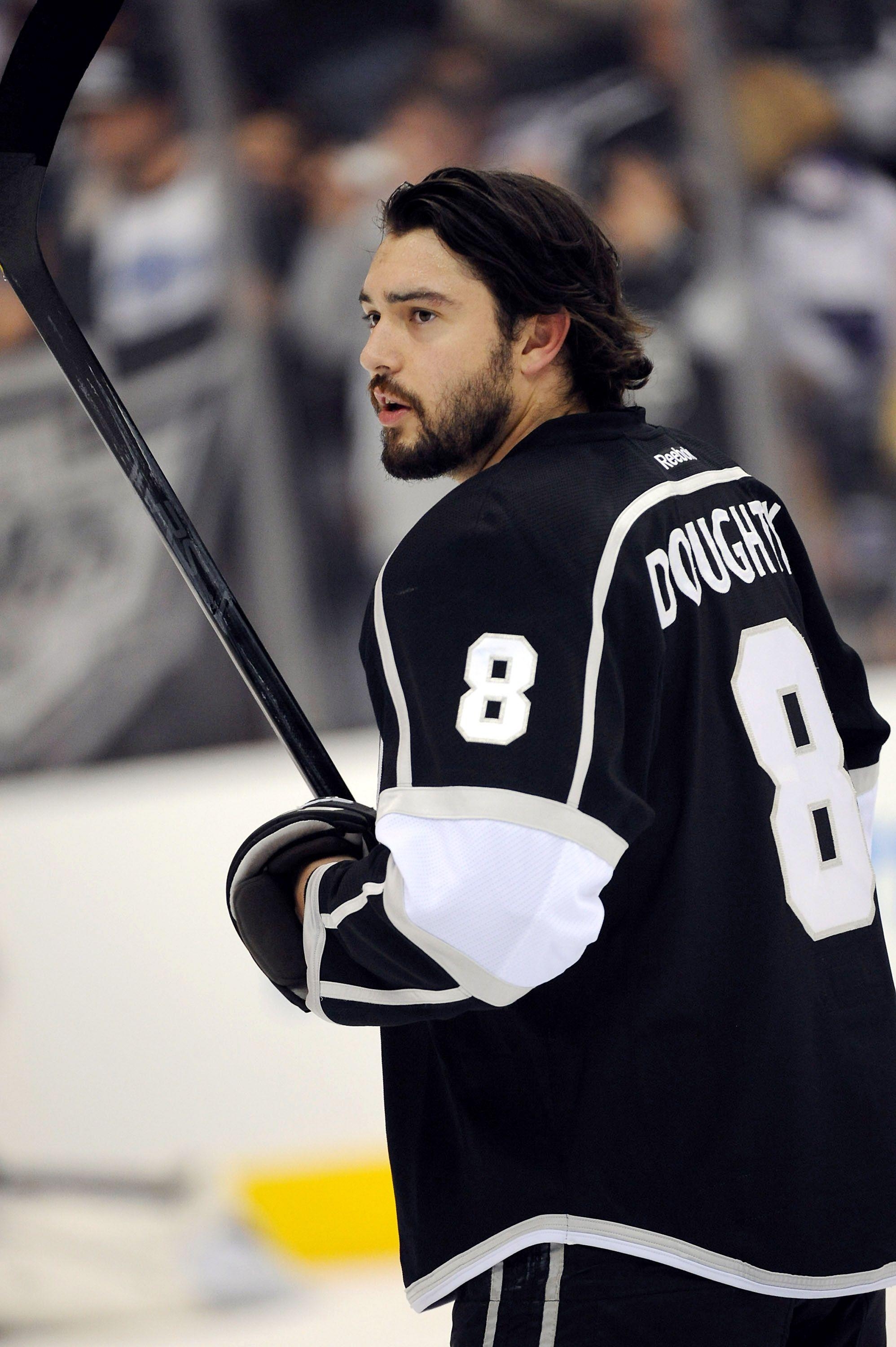 2000x3000 Drew Doughty warms up for the Stanley Cup Finals. Meet the Kings, Phone