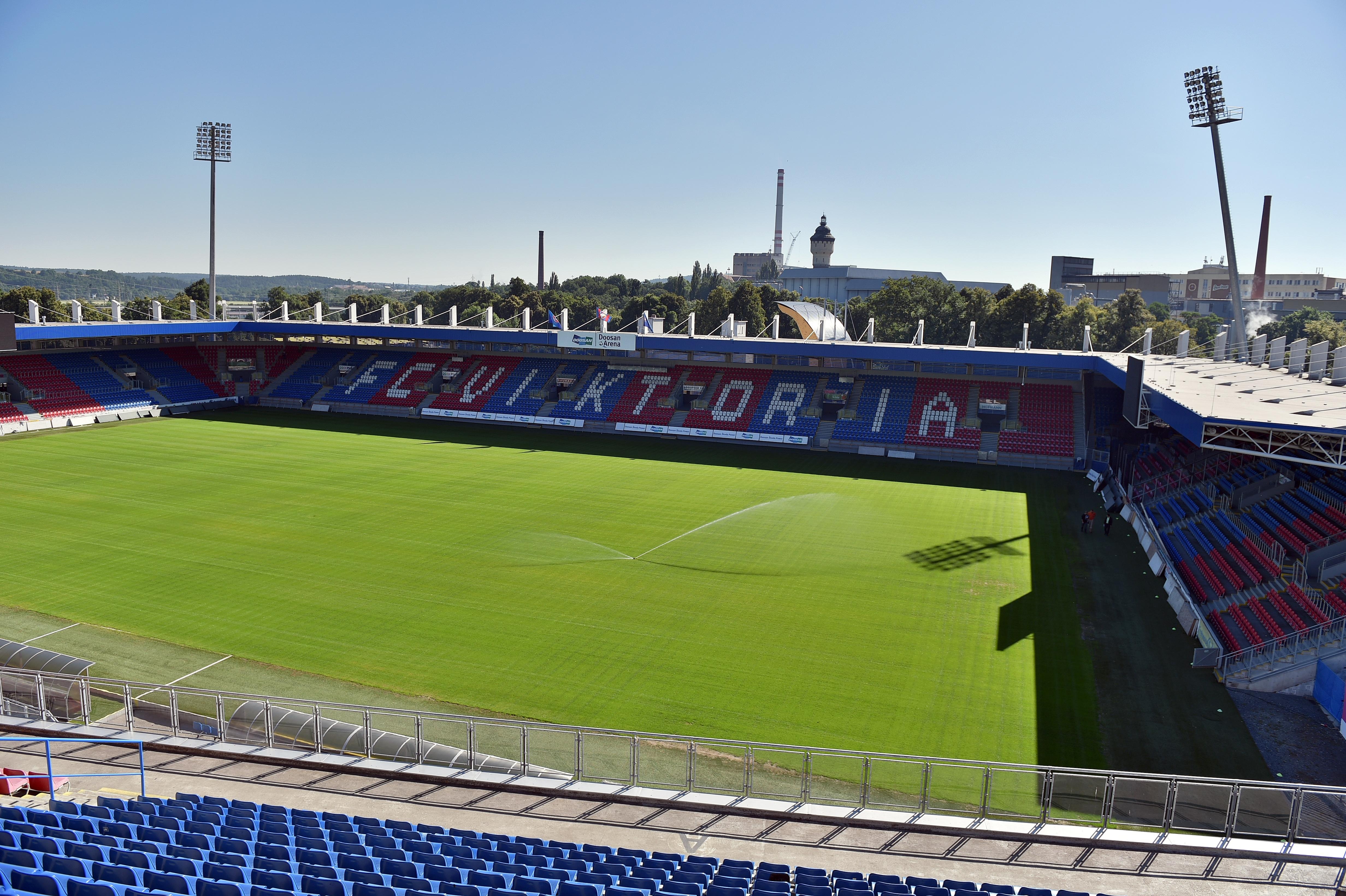 4930x3280 Katedrála sv. Bartoloměje, Stadion FC Viktoria Plzeň, rad, Desktop