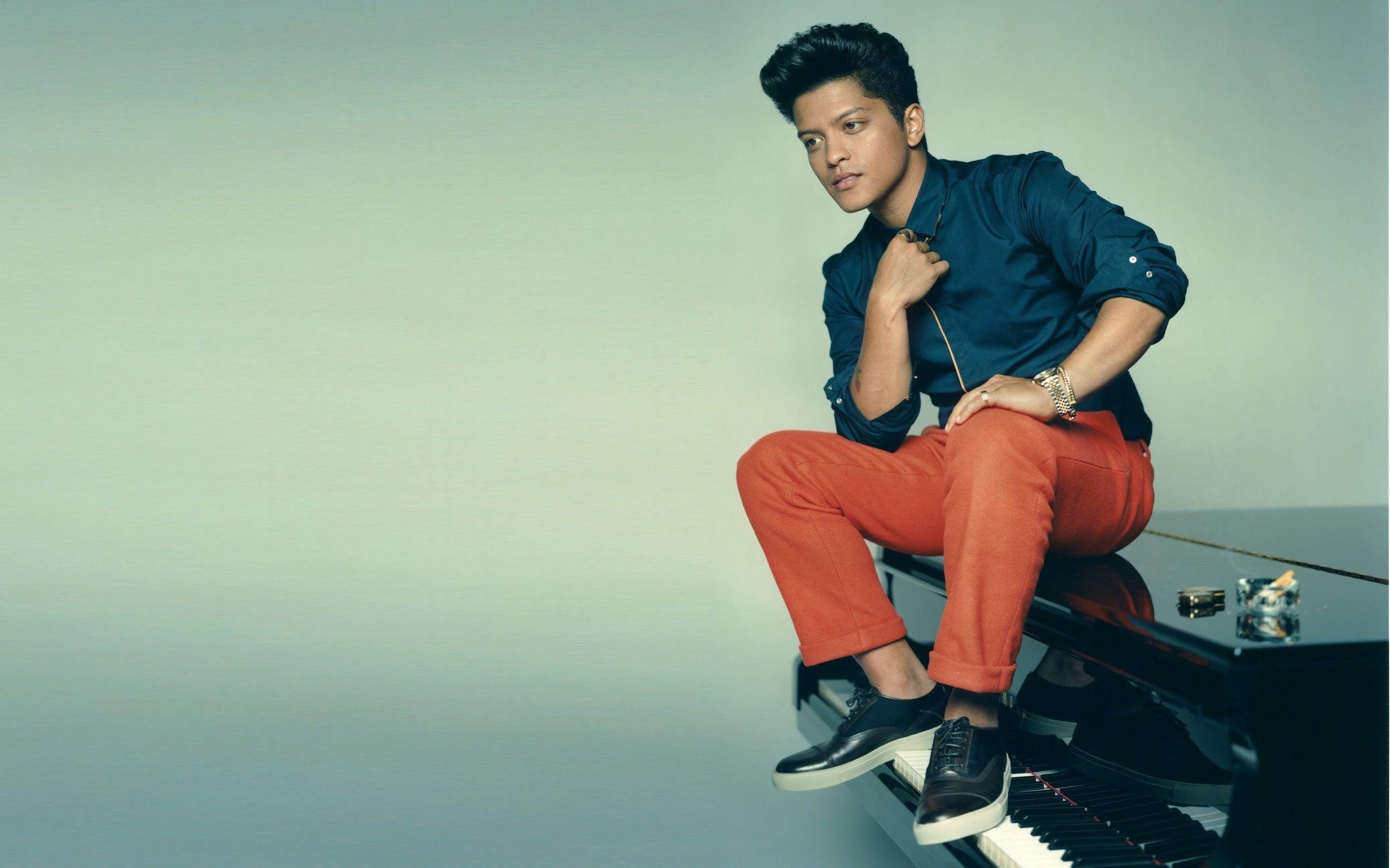 2560x1600 Bruno Mars Wallpaper HD Free Download, Desktop